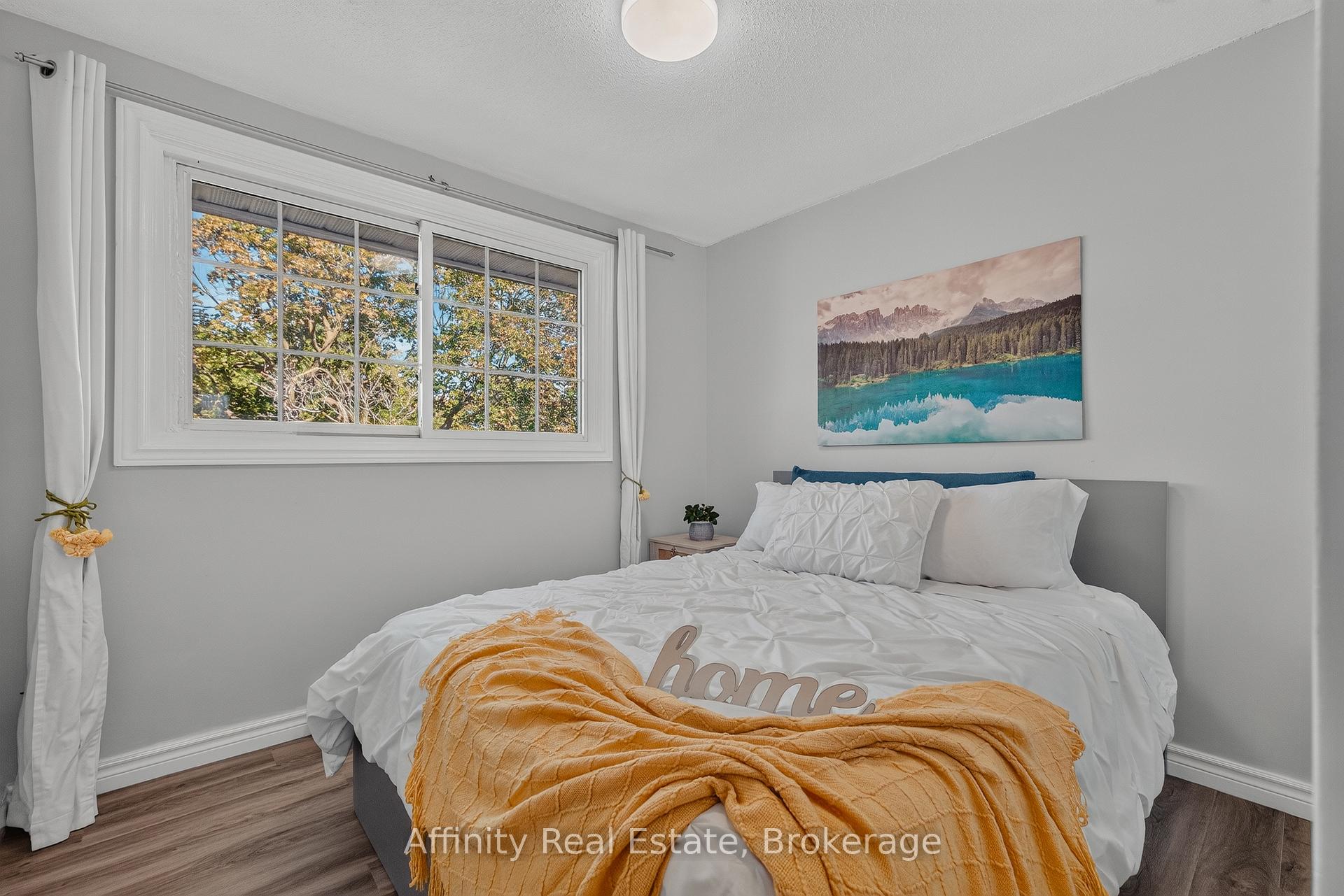 Photo 21 of 59 Ralgreen Crescent, Kitchener, Victoria Hills — HOMEH