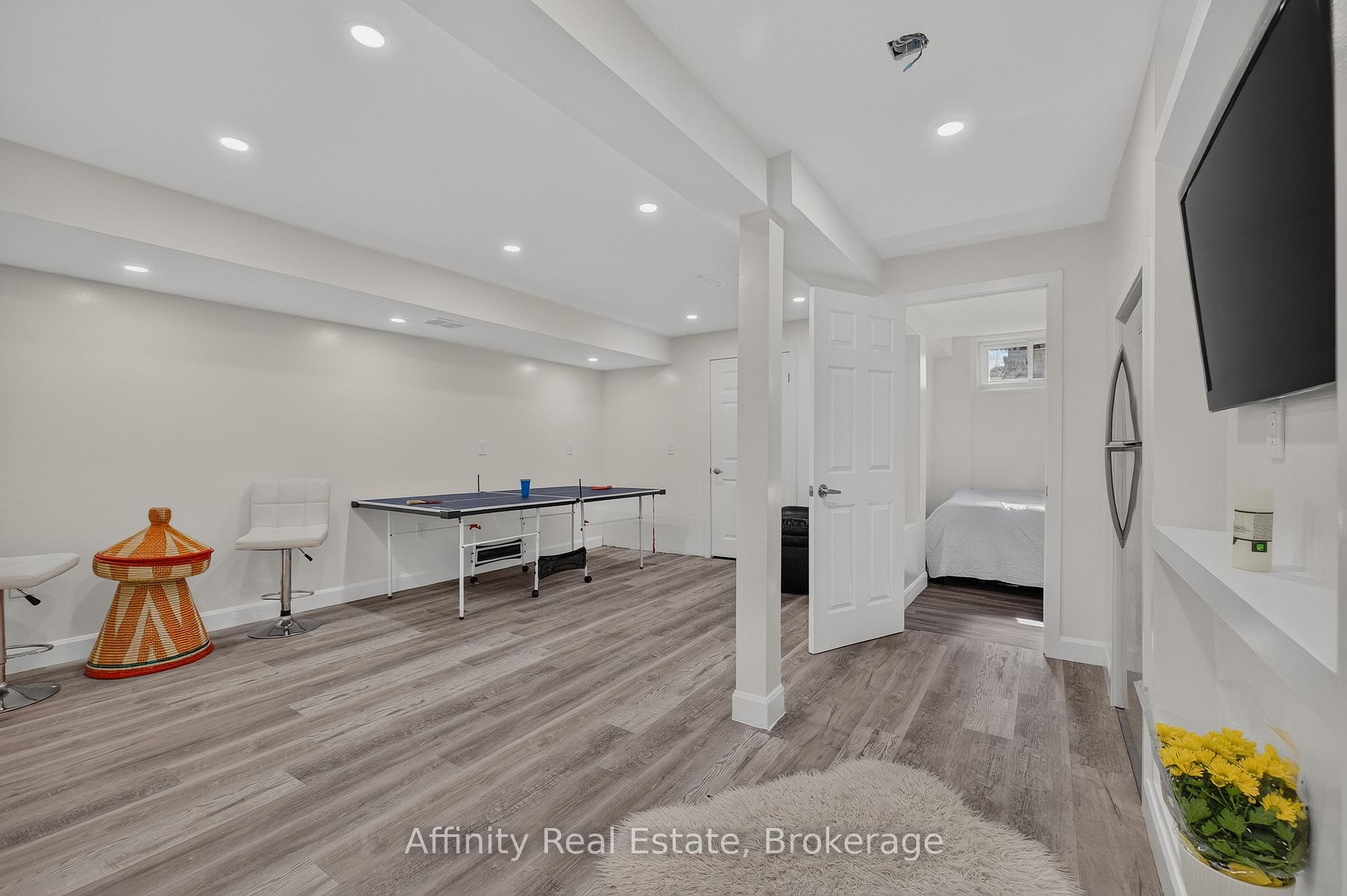 Photo 29 of 59 Ralgreen Crescent, Kitchener, Victoria Hills — HOMEH