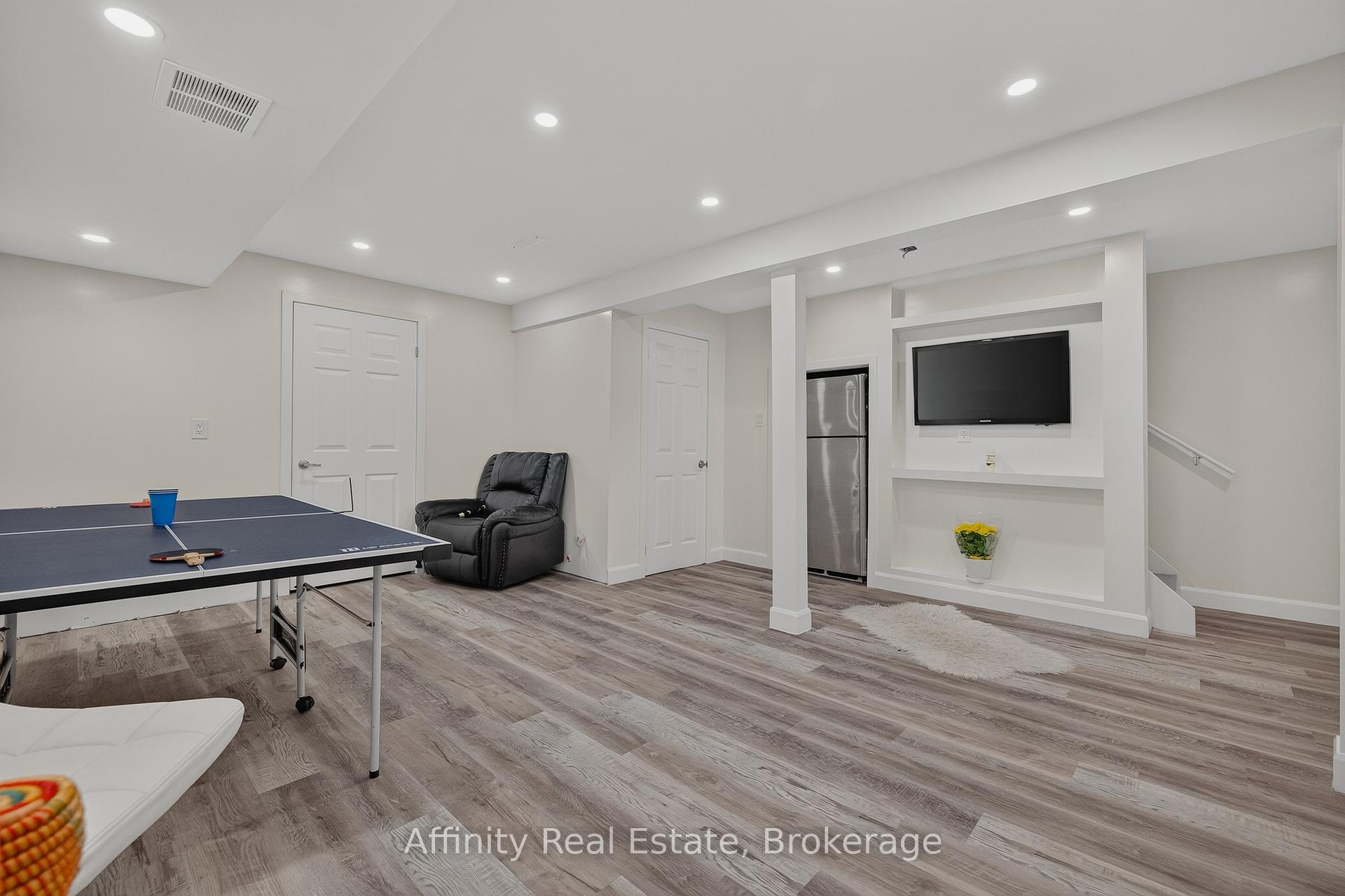Photo 31 of 59 Ralgreen Crescent, Kitchener, Victoria Hills — HOMEH