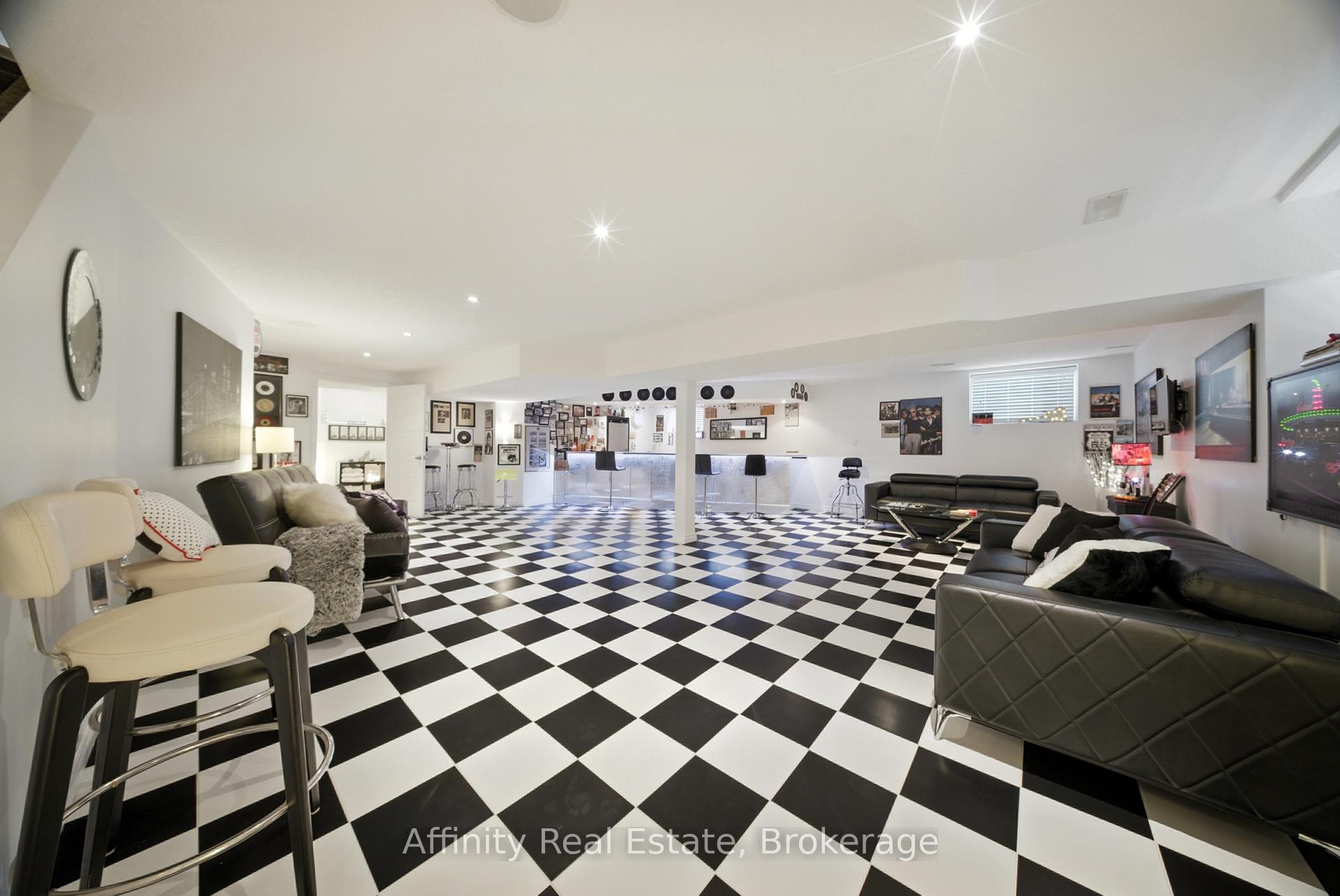 Photo 23 of 257 Donly Drive S, Norfolk, Simcoe — HOMEH
