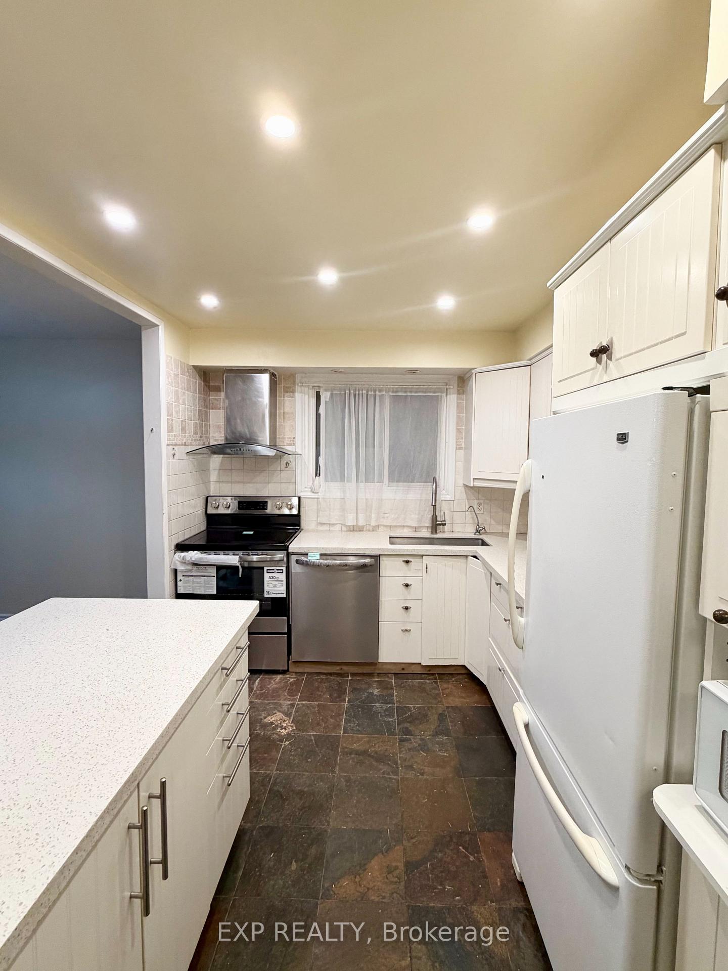 Photo 2 of Unit Upper, 119 Ingleside Drive, Kitchener, Victoria Hills — HOMEH