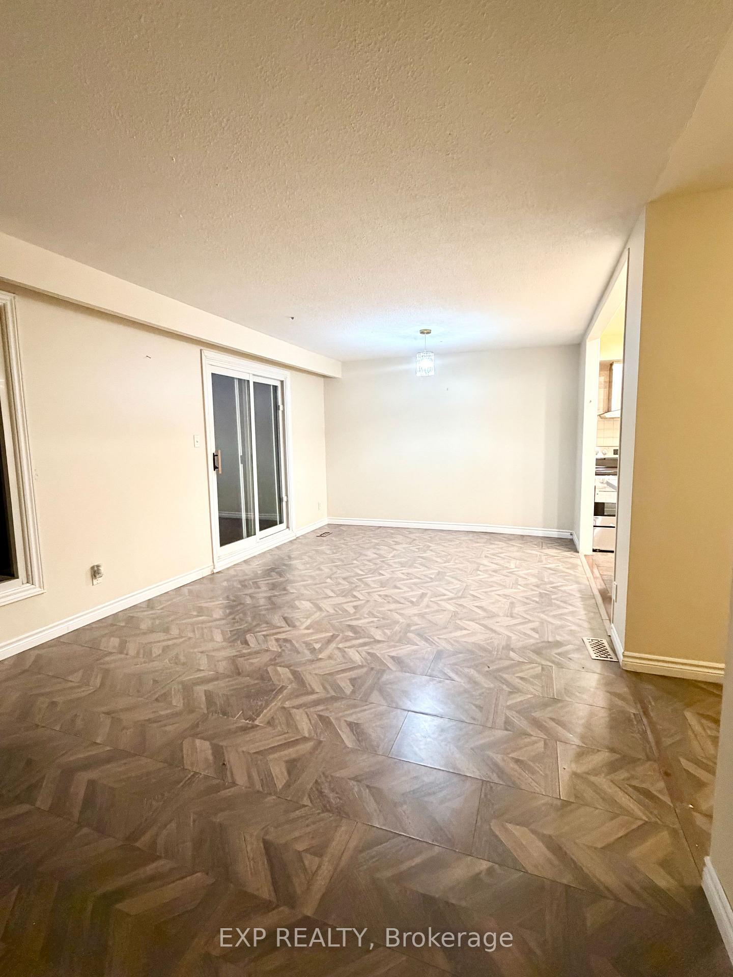 Photo 6 of Unit Upper, 119 Ingleside Drive, Kitchener, Victoria Hills — HOMEH