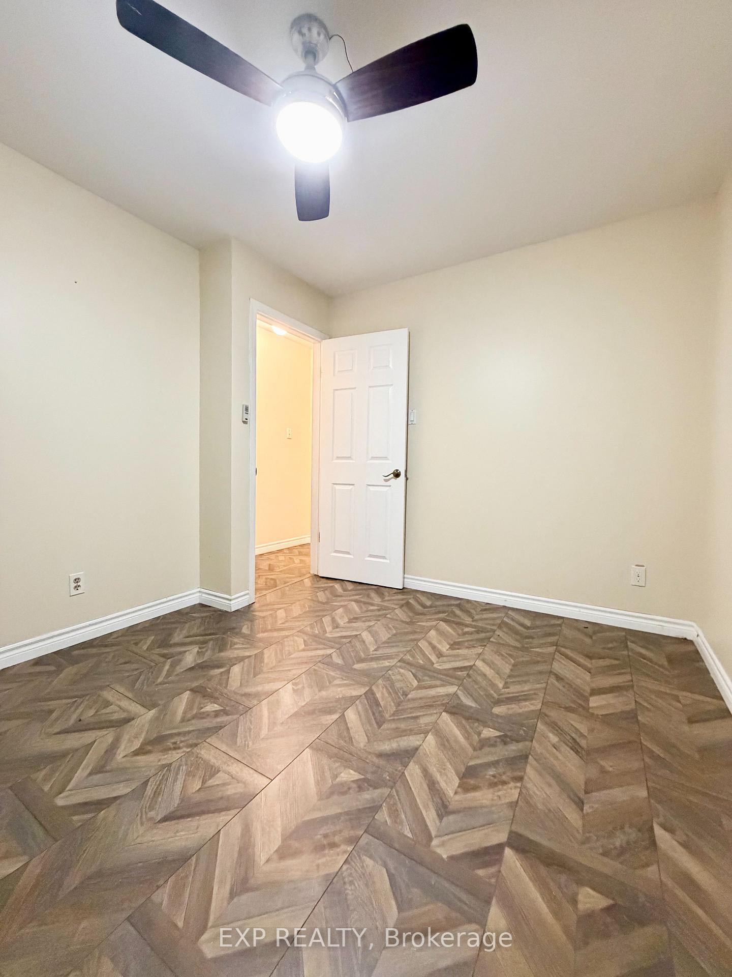 Photo 10 of Unit Upper, 119 Ingleside Drive, Kitchener, Victoria Hills — HOMEH