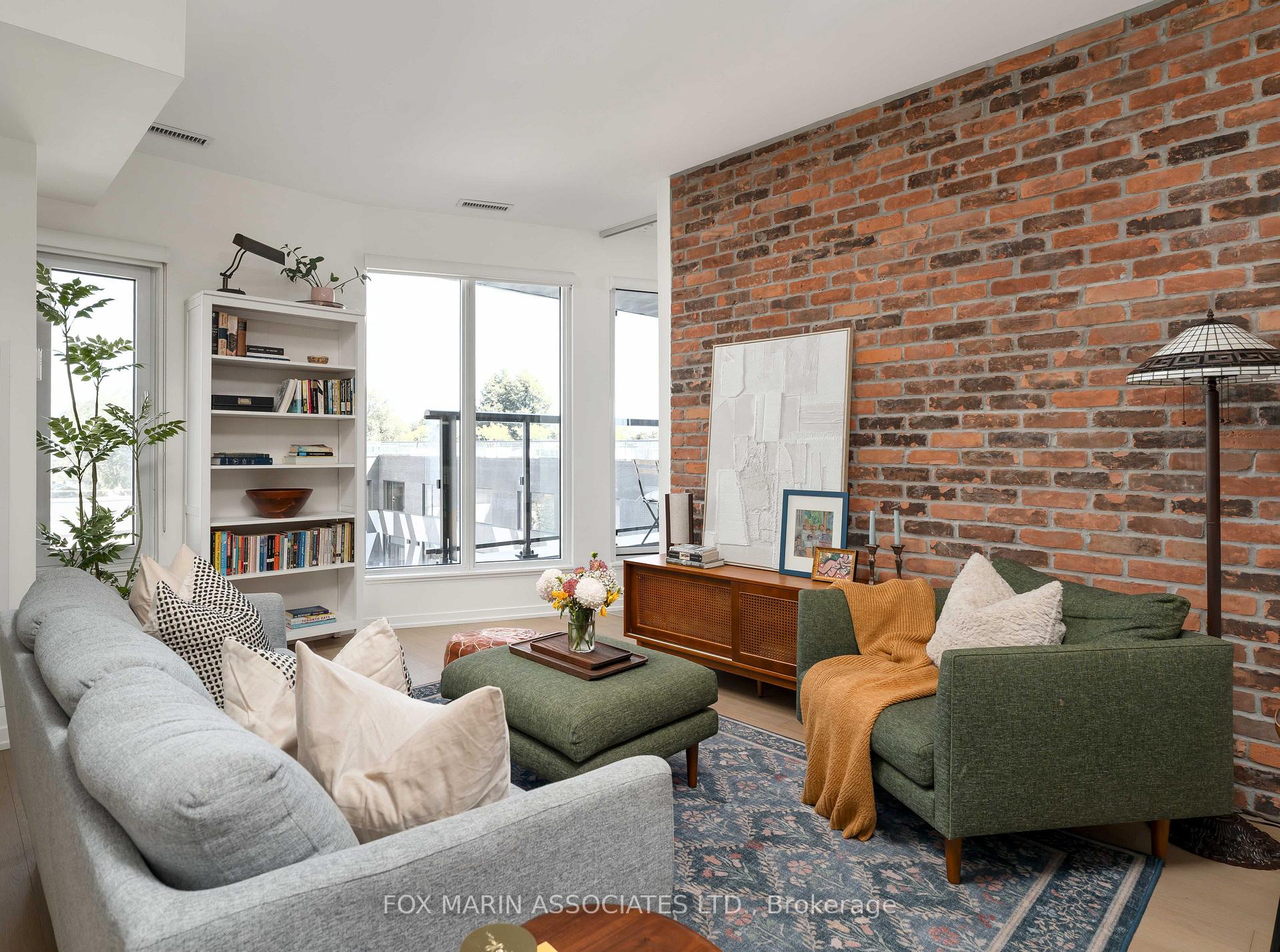 Photo 2 of Unit 512, 138 St Helens Avenue, Toronto, Dufferin Grove — HOMEH