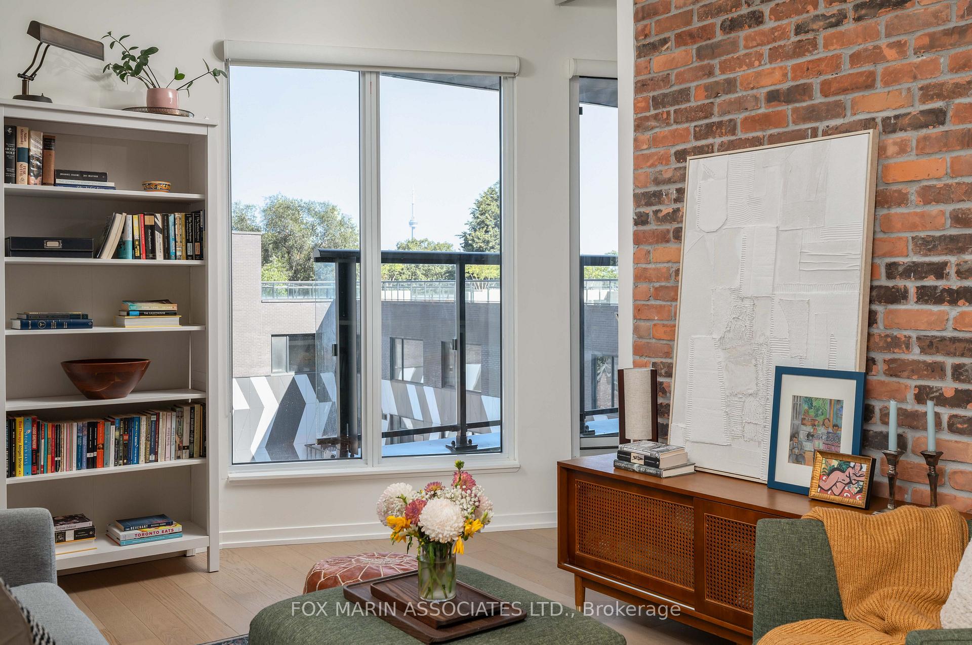 Photo 4 of Unit 512, 138 St Helens Avenue, Toronto, Dufferin Grove — HOMEH