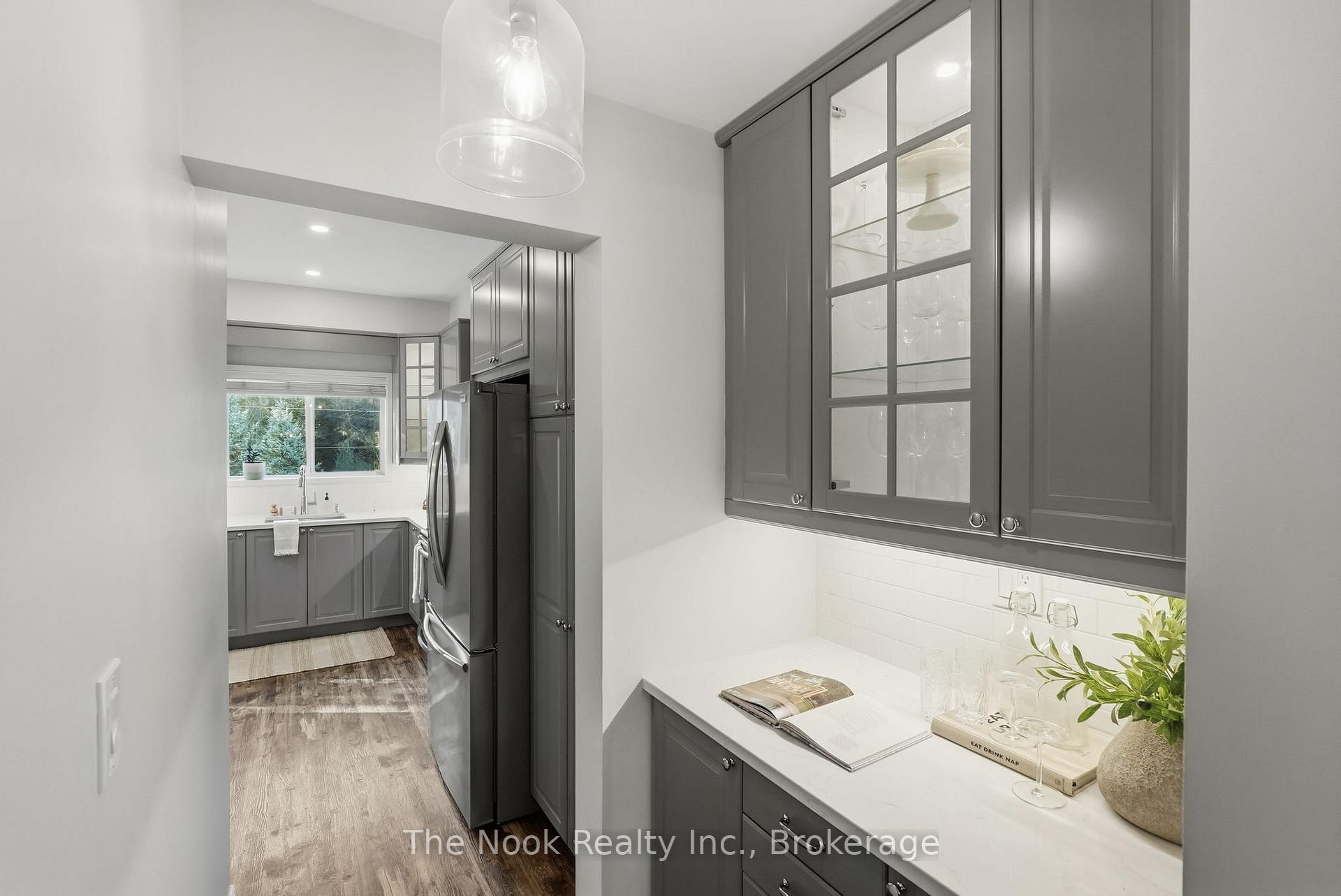 Photo 5 of 134 Second Avenue, Uxbridge — HOMEH