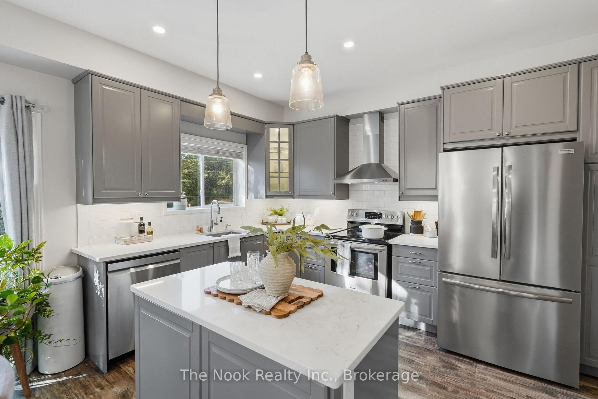 Photo 7 of 134 Second Avenue, Uxbridge — HOMEH