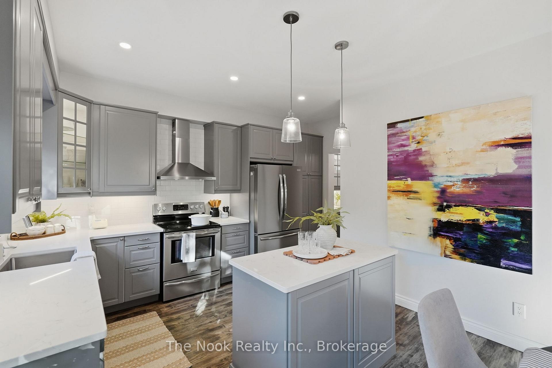 Photo 9 of 134 Second Avenue, Uxbridge — HOMEH