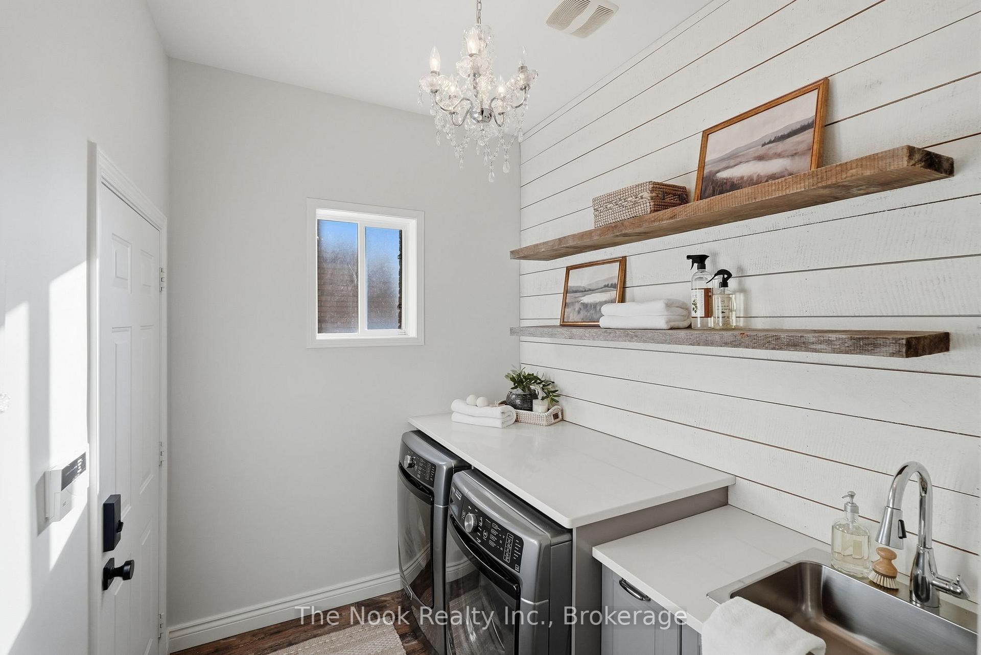 Photo 17 of 134 Second Avenue, Uxbridge — HOMEH