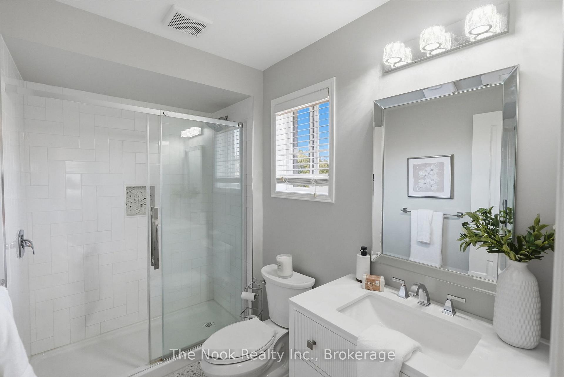 Photo 23 of 134 Second Avenue, Uxbridge — HOMEH