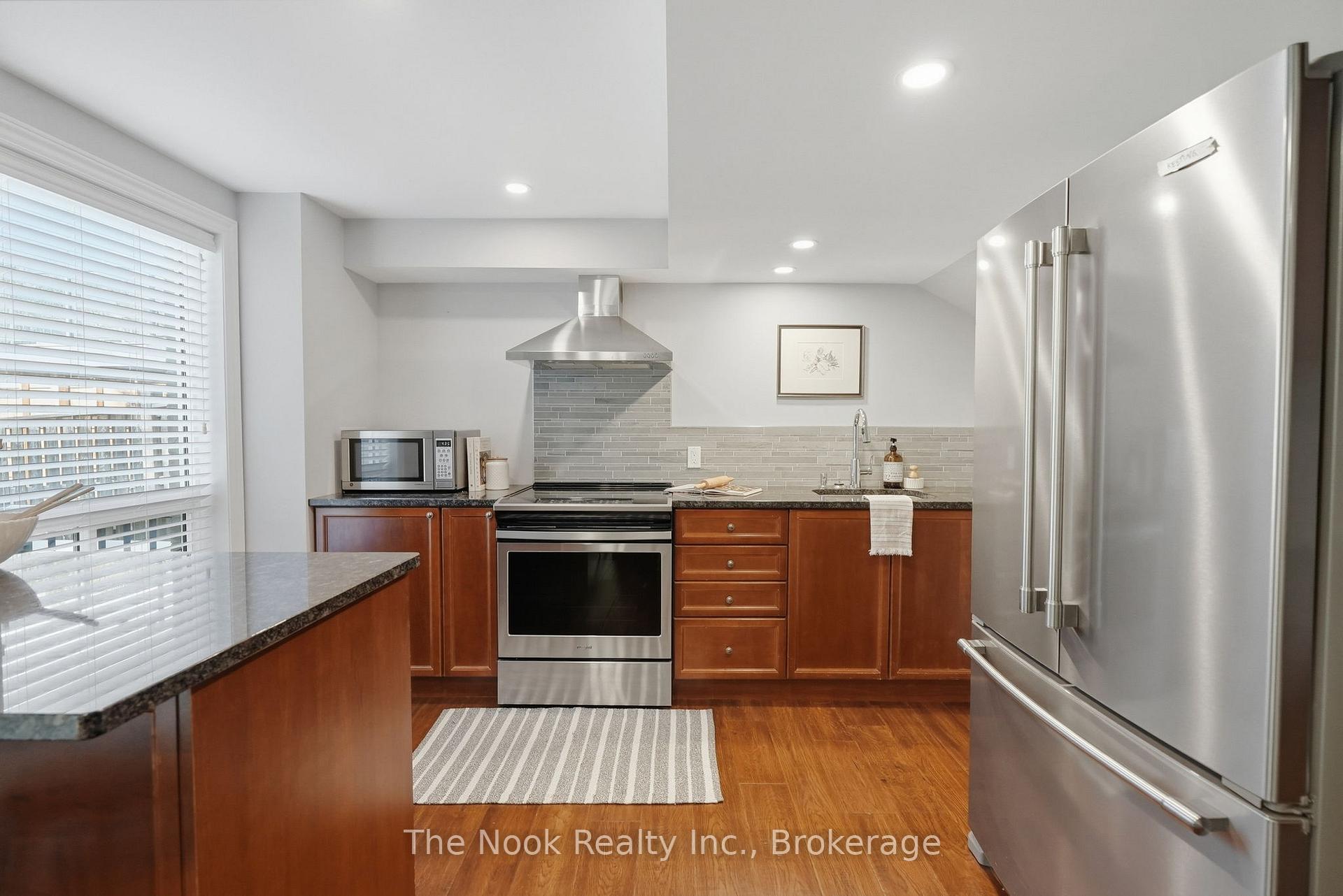 Photo 37 of 134 Second Avenue, Uxbridge — HOMEH