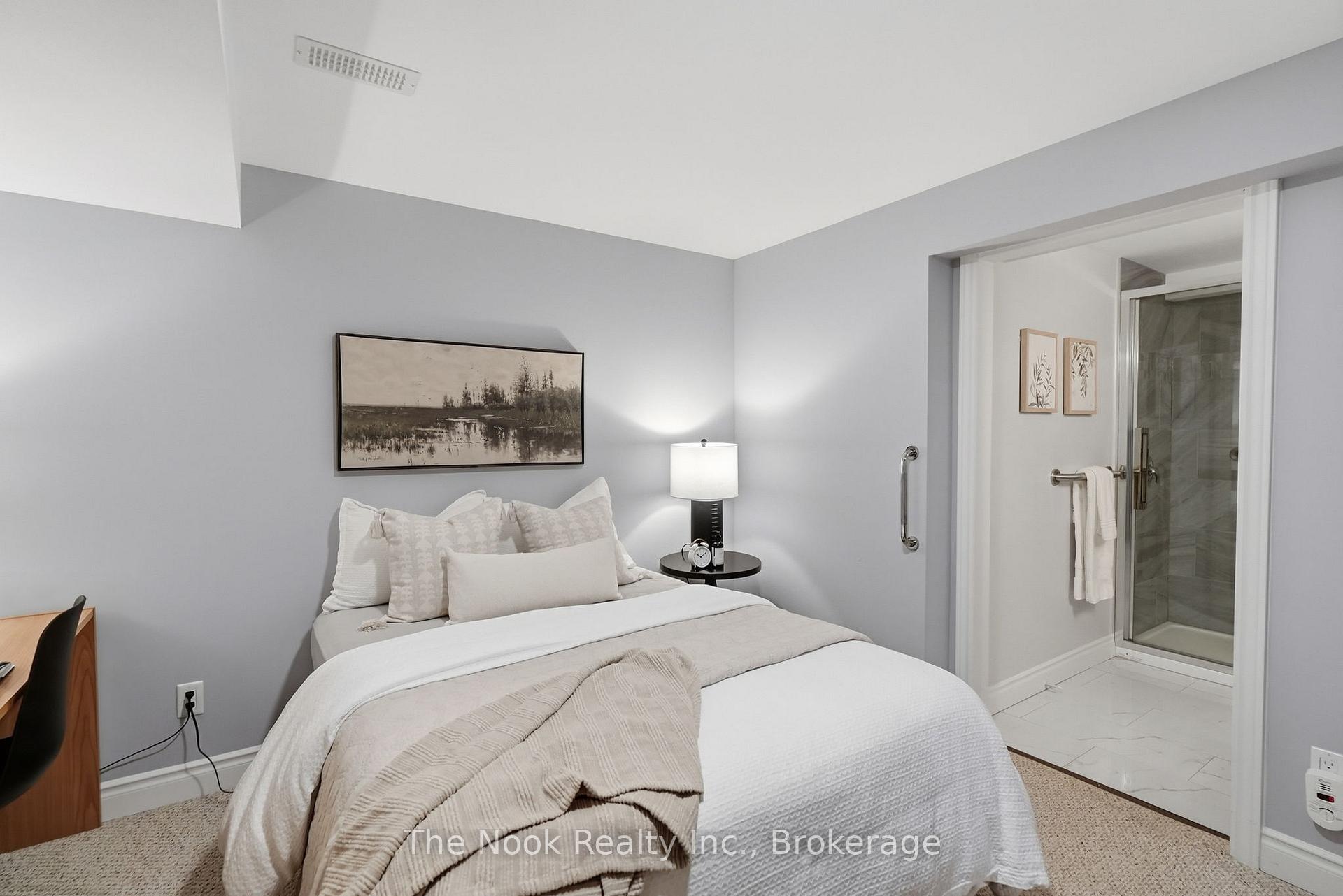 Photo 40 of 134 Second Avenue, Uxbridge — HOMEH