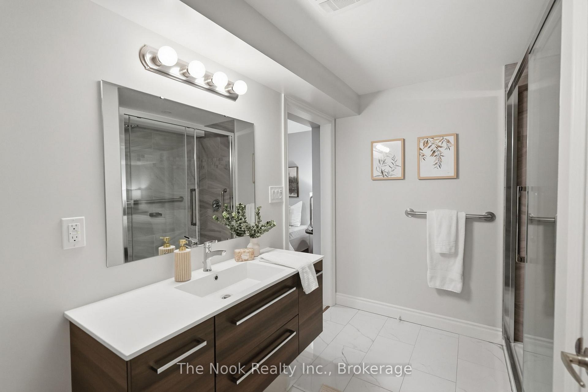 Photo 42 of 134 Second Avenue, Uxbridge — HOMEH