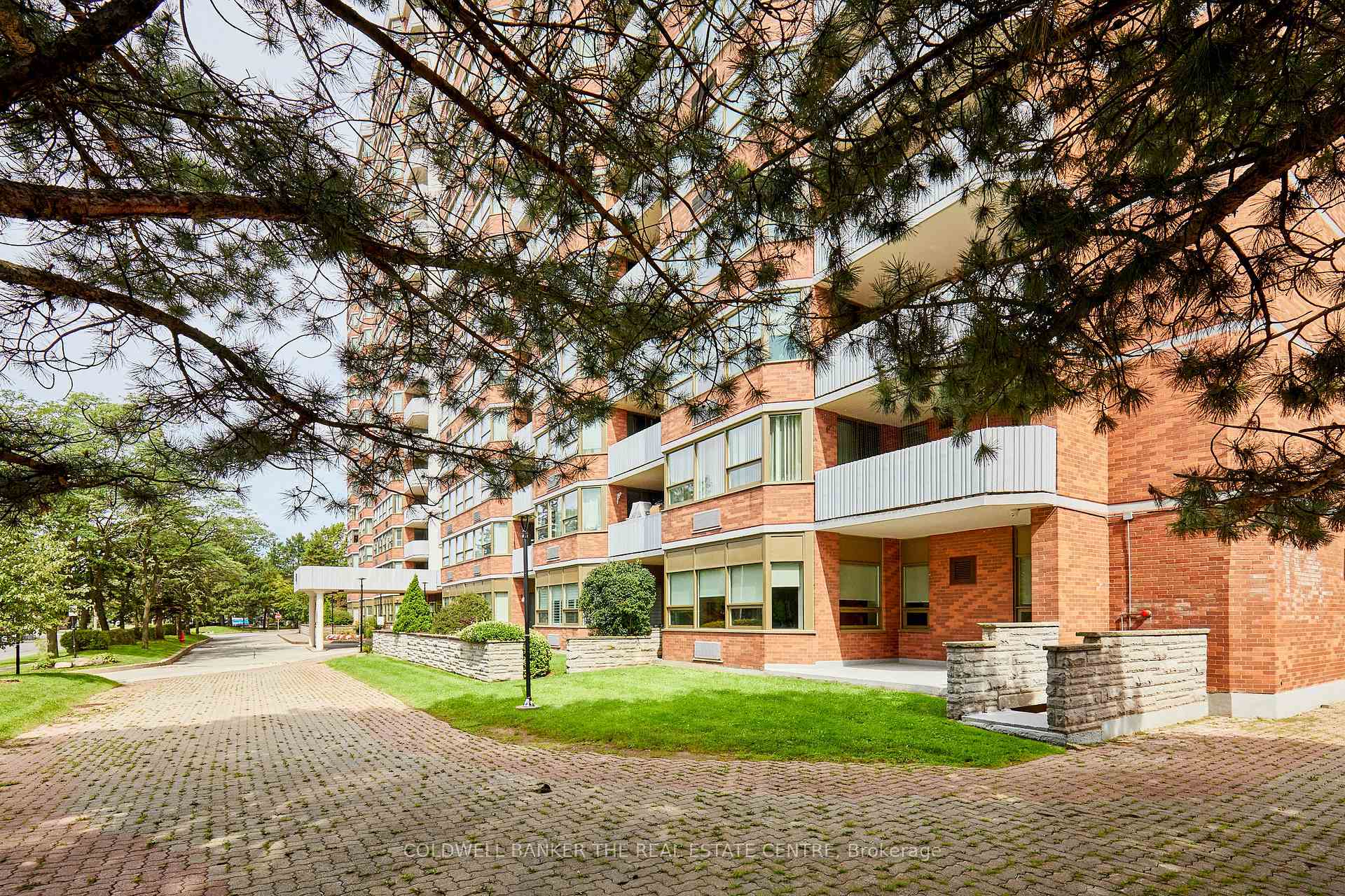 Photo 2 of Unit 202, 121 Ling Road, Scarborough, West Hill — HOMEH