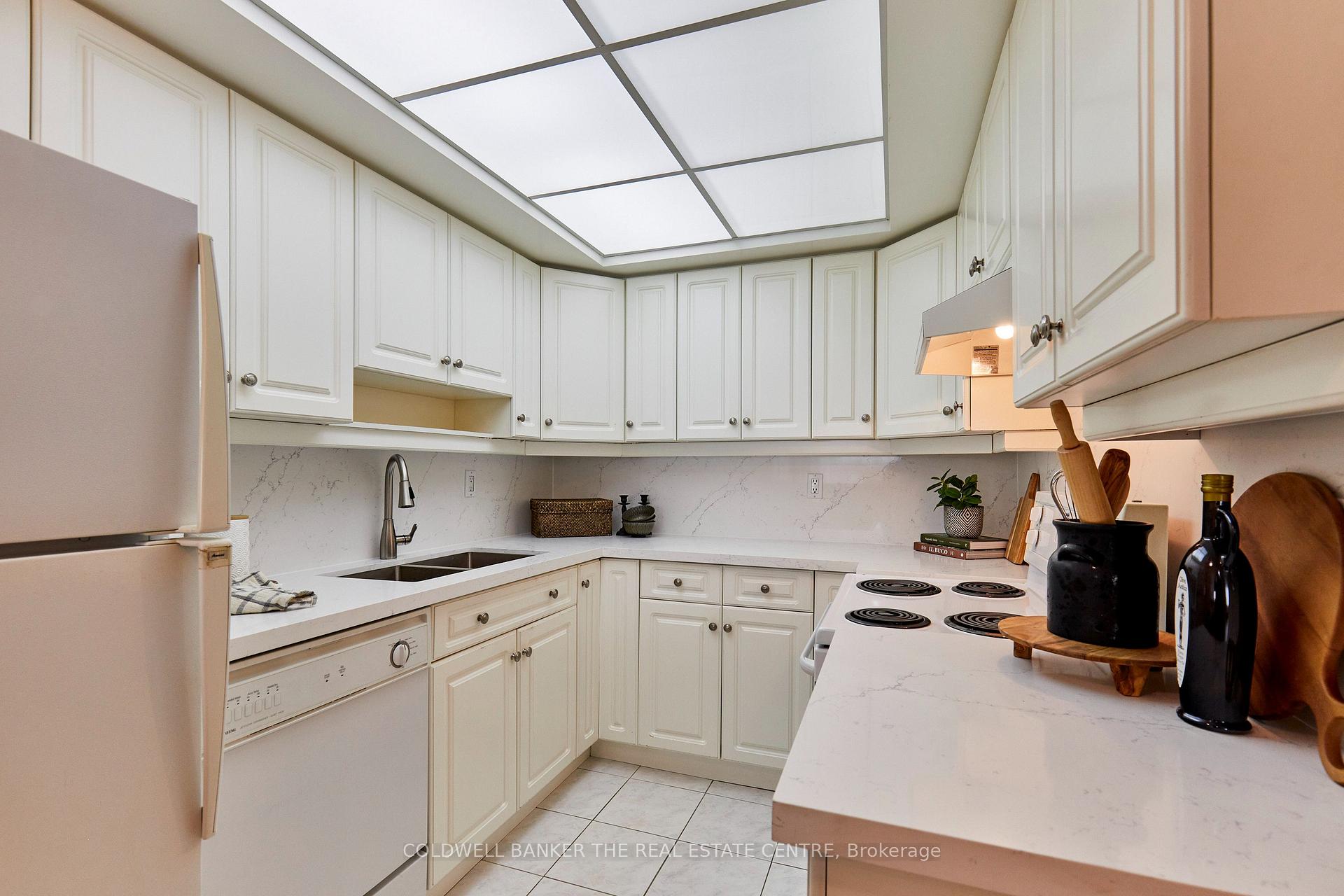 Photo 15 of Unit 202, 121 Ling Road, Scarborough, West Hill — HOMEH