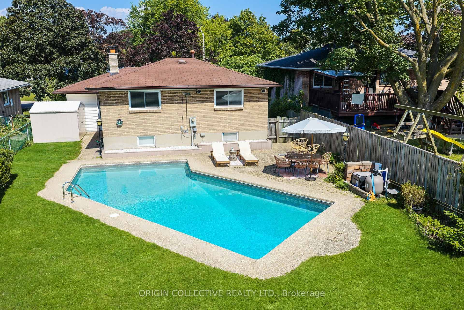 Photo 35 of 983 Parthia Crescent, Mississauga, Applewood — HOMEH