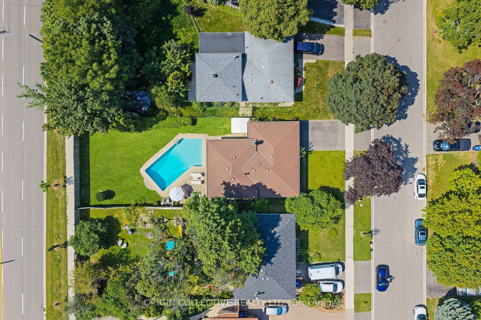 Photo 40 of 983 Parthia Crescent, Mississauga, Applewood — HOMEH