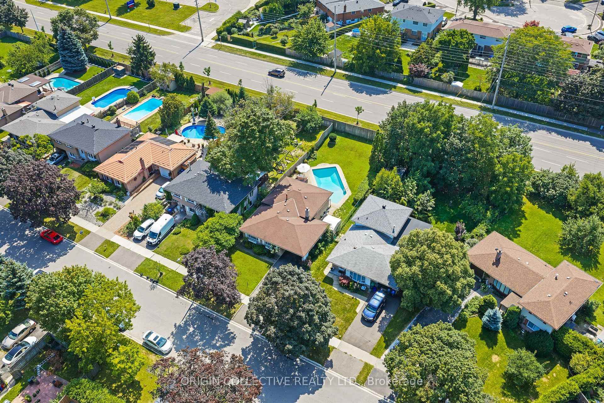 Photo 42 of 983 Parthia Crescent, Mississauga, Applewood — HOMEH