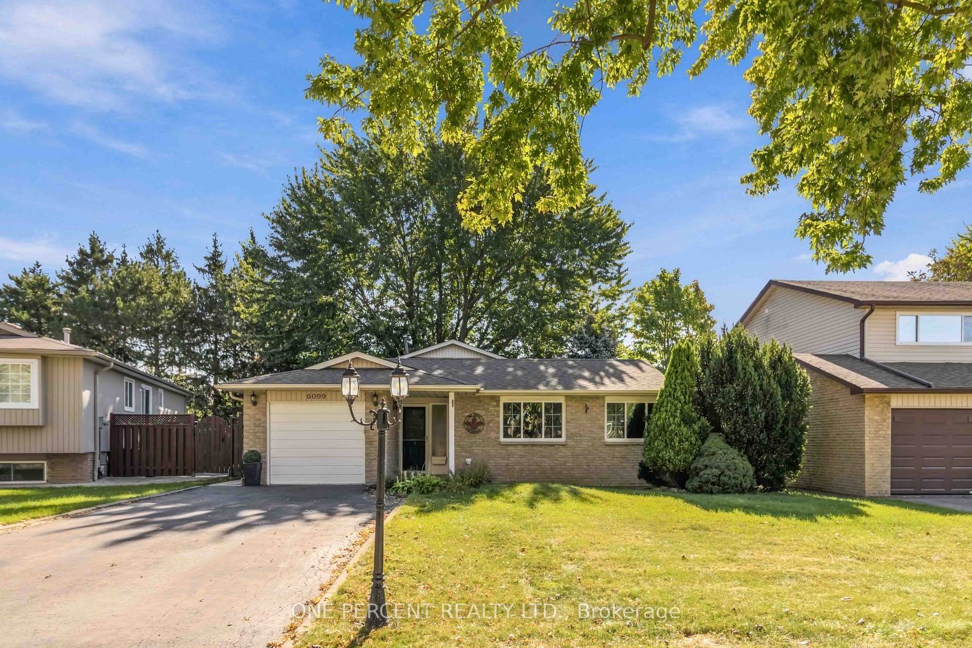 Photo 1 of 6099 Starfield Crescent, Mississauga, Meadowvale — HOMEH