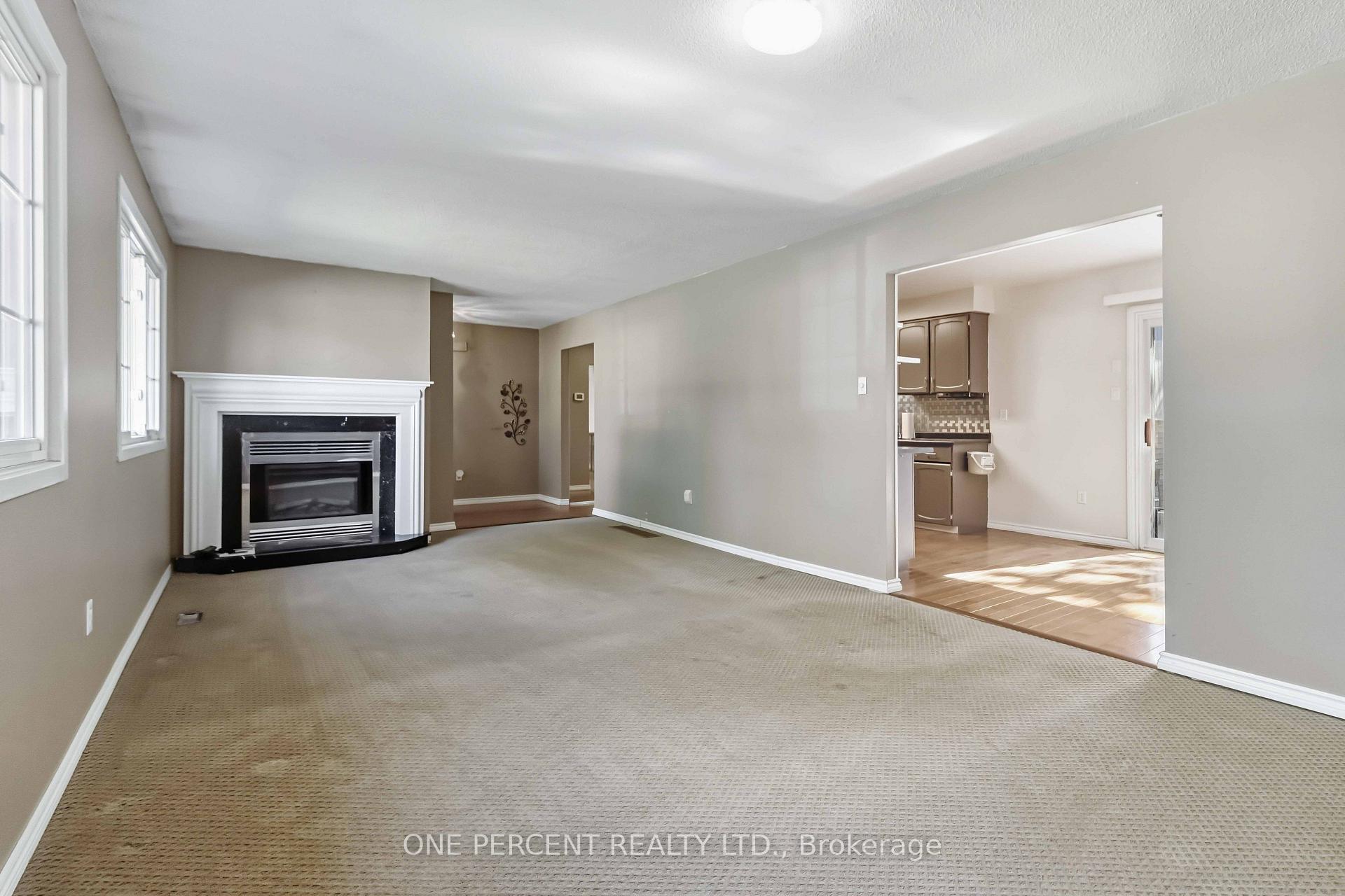 Photo 4 of 6099 Starfield Crescent, Mississauga, Meadowvale — HOMEH