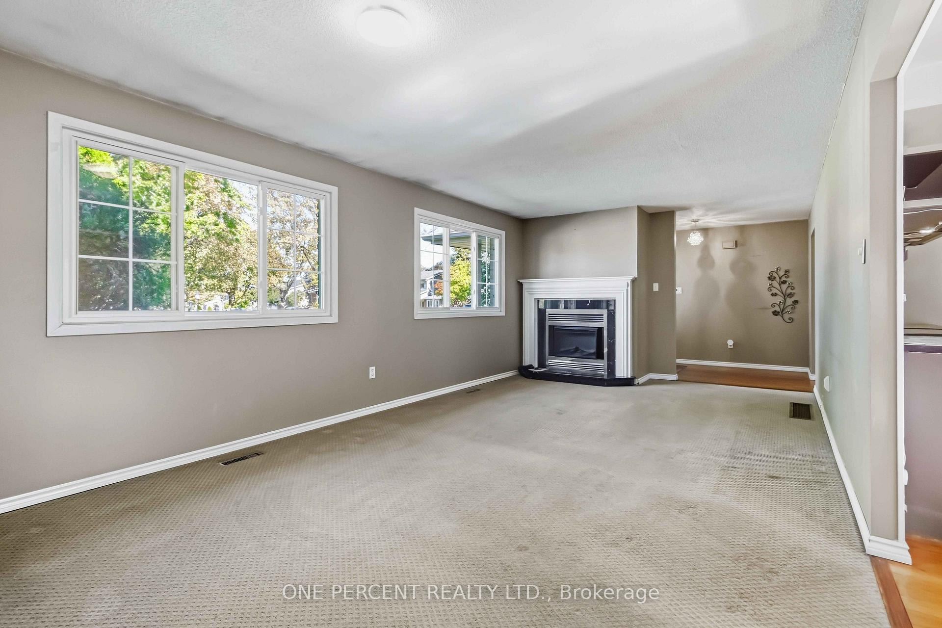 Photo 5 of 6099 Starfield Crescent, Mississauga, Meadowvale — HOMEH