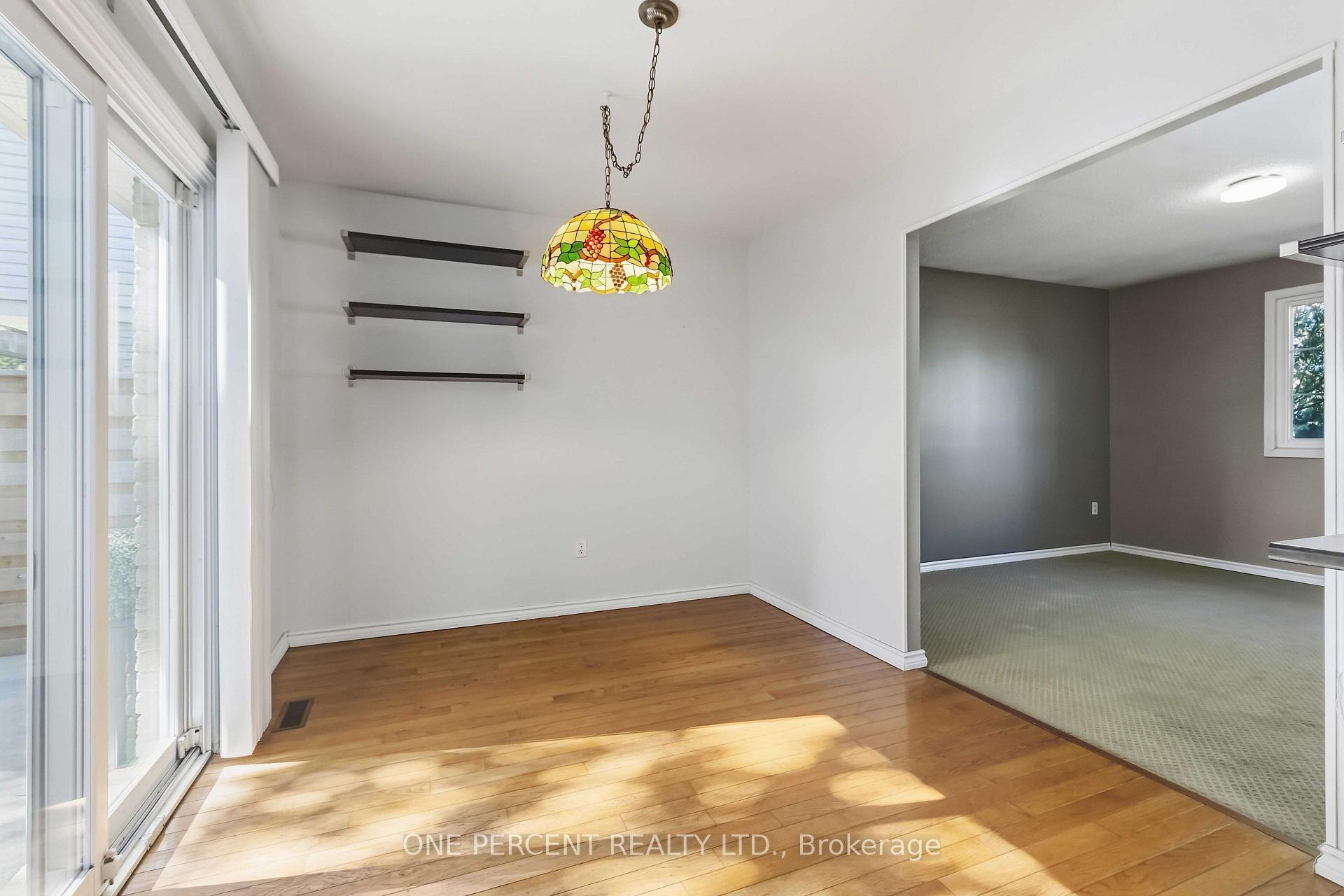 Photo 6 of 6099 Starfield Crescent, Mississauga, Meadowvale — HOMEH
