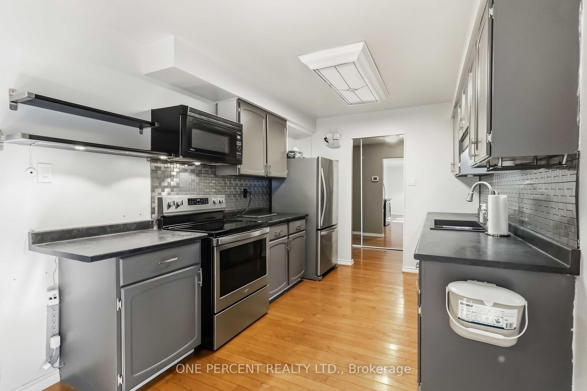 Photo 9 of 6099 Starfield Crescent, Mississauga, Meadowvale — HOMEH