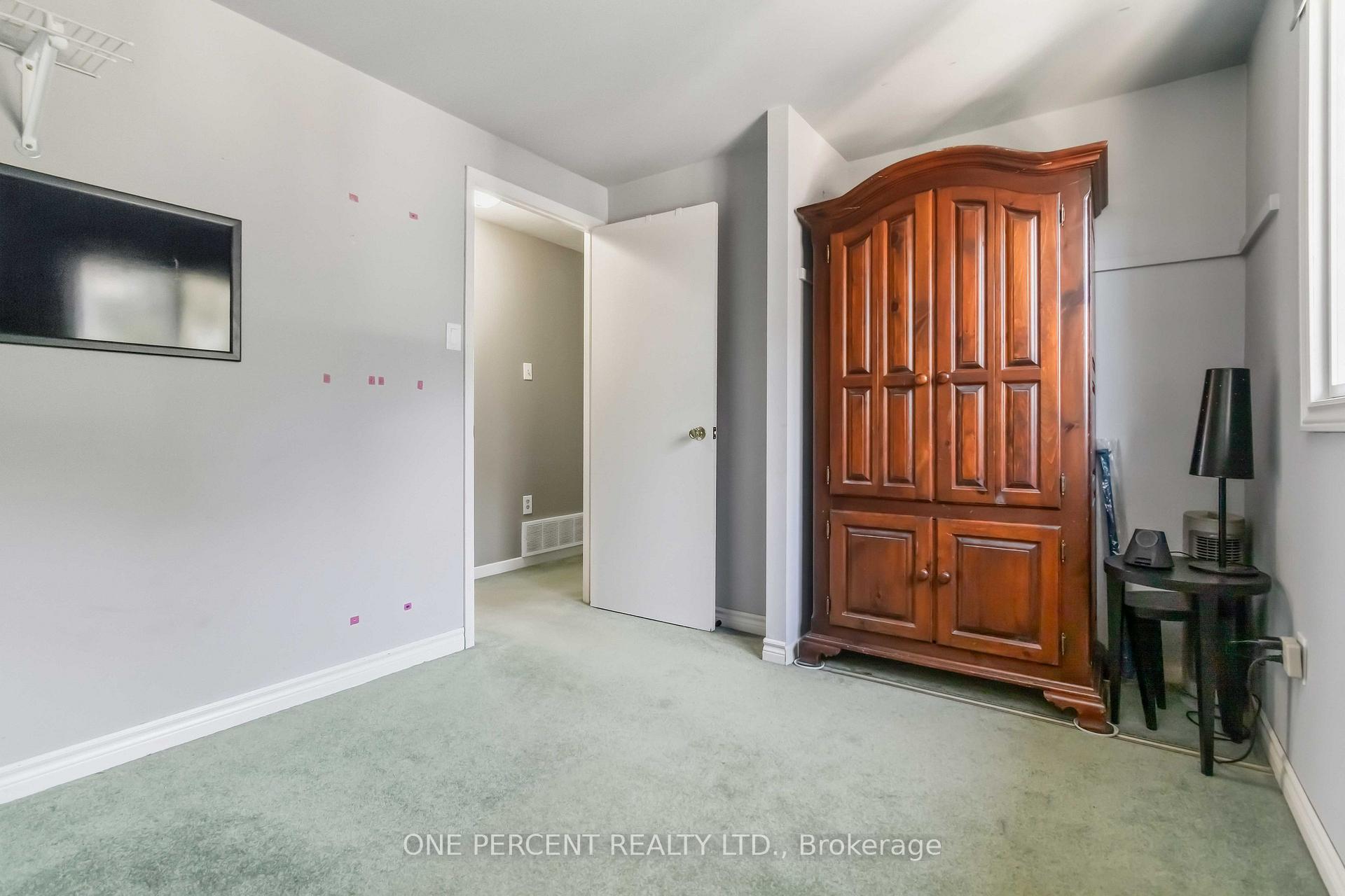 Photo 15 of 6099 Starfield Crescent, Mississauga, Meadowvale — HOMEH