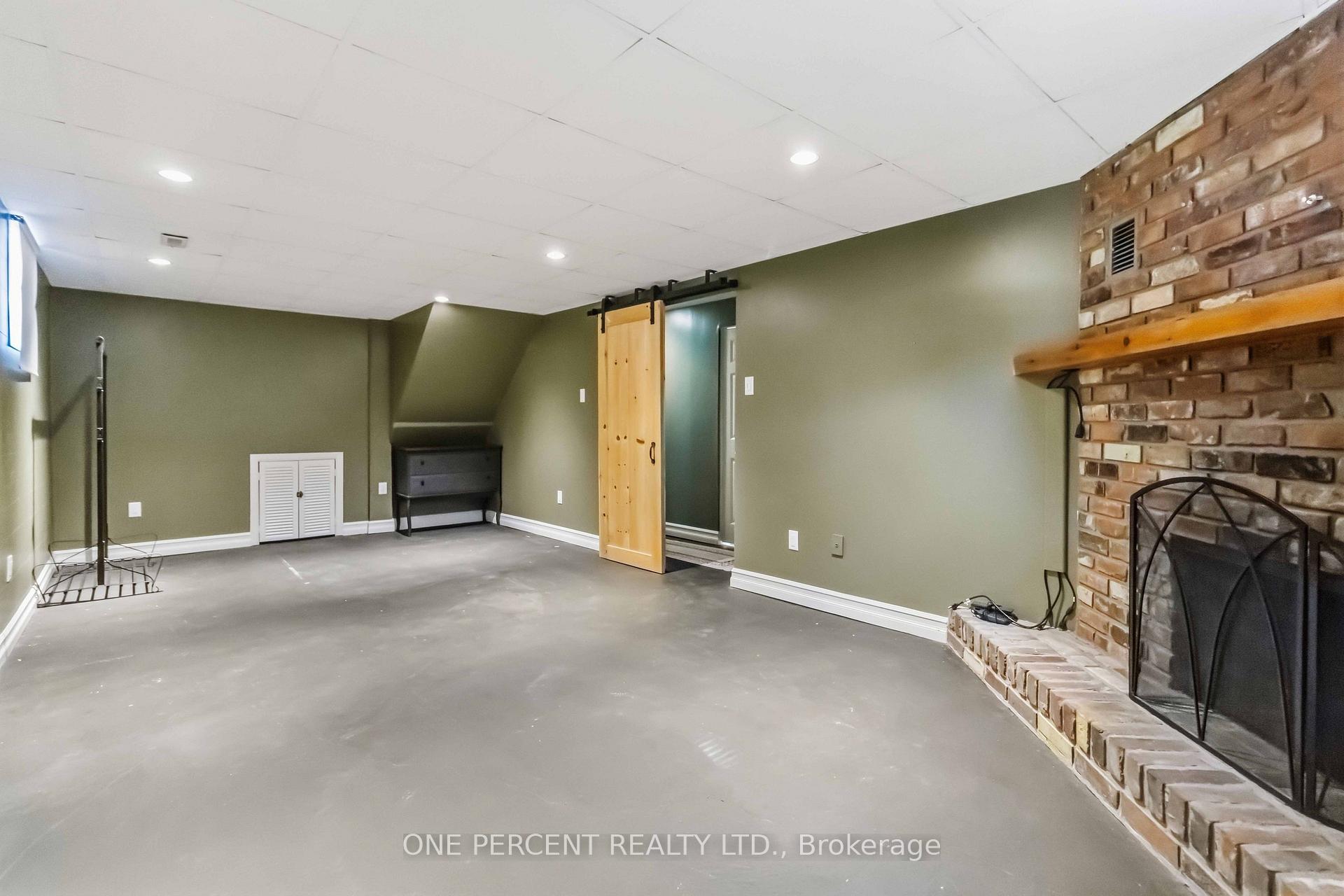 Photo 23 of 6099 Starfield Crescent, Mississauga, Meadowvale — HOMEH