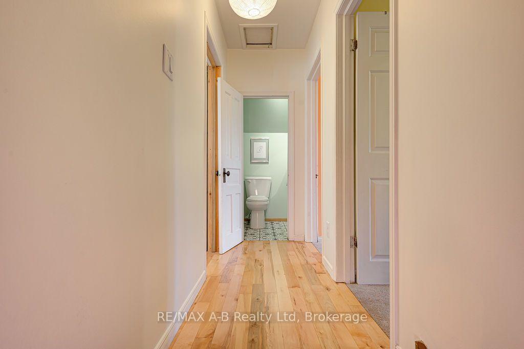 Photo 28 of 54 Mcnab Street S, Stratford — HOMEH