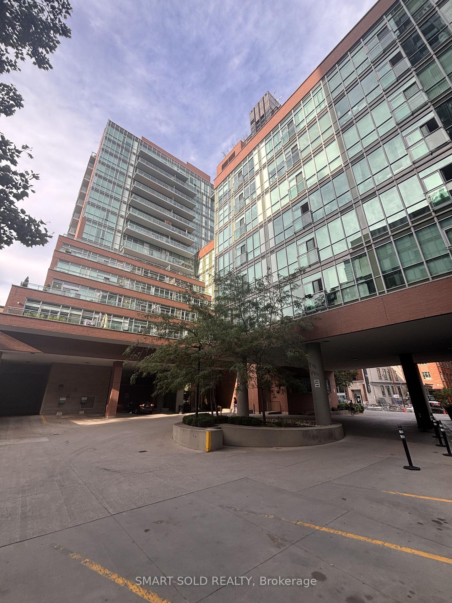 Front of Unit N510, 116 George Street