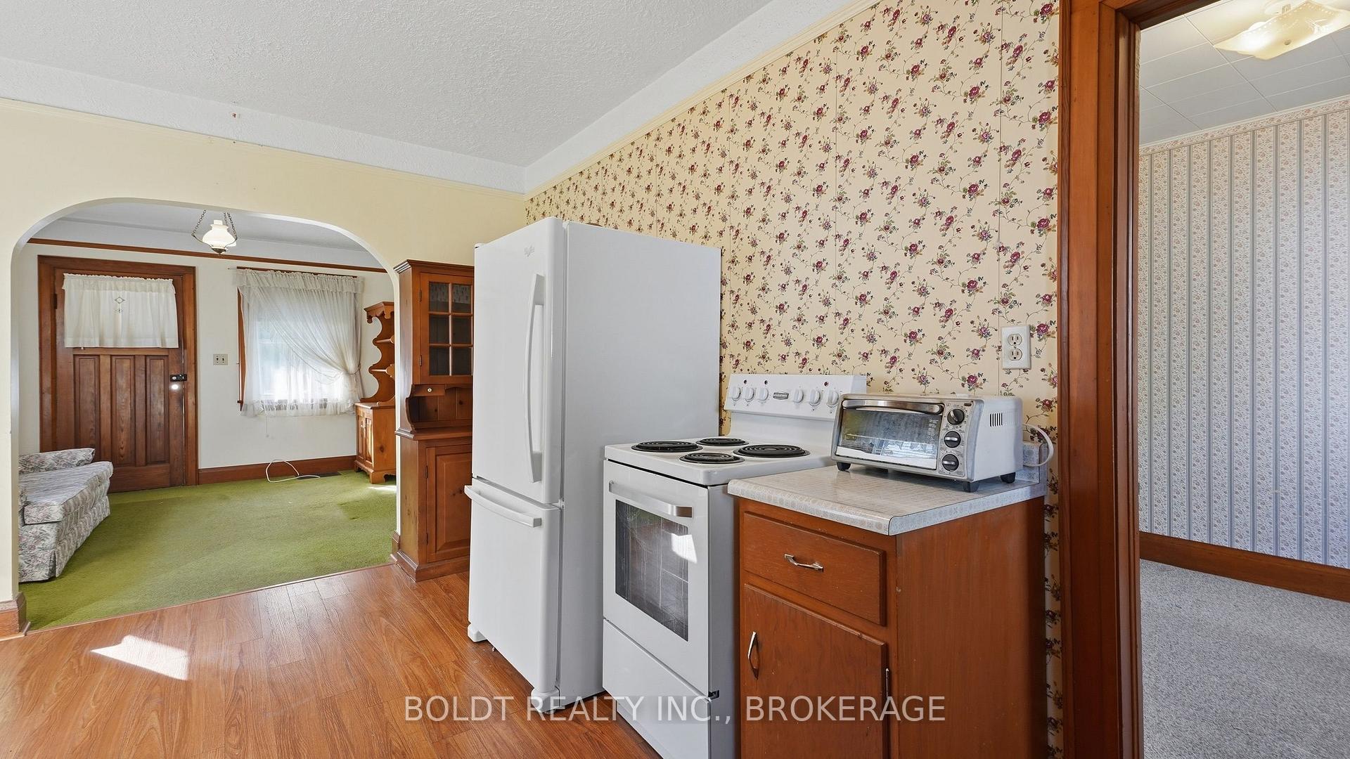 Photo 15 of 86 Rykert Street, St. Catharines, Western Hill — HOMEH