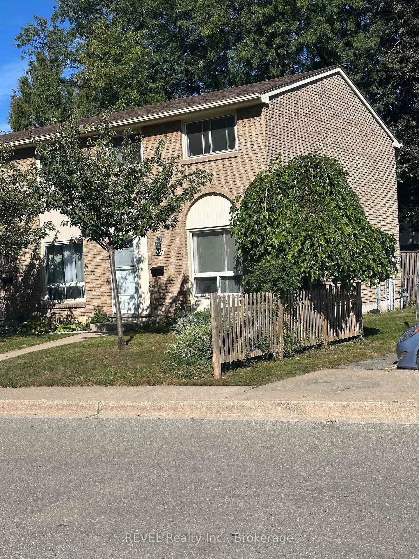 Photo 3 of Unit 57, 25 Linfield Drive, St. Catharines, Lakeport — HOMEH