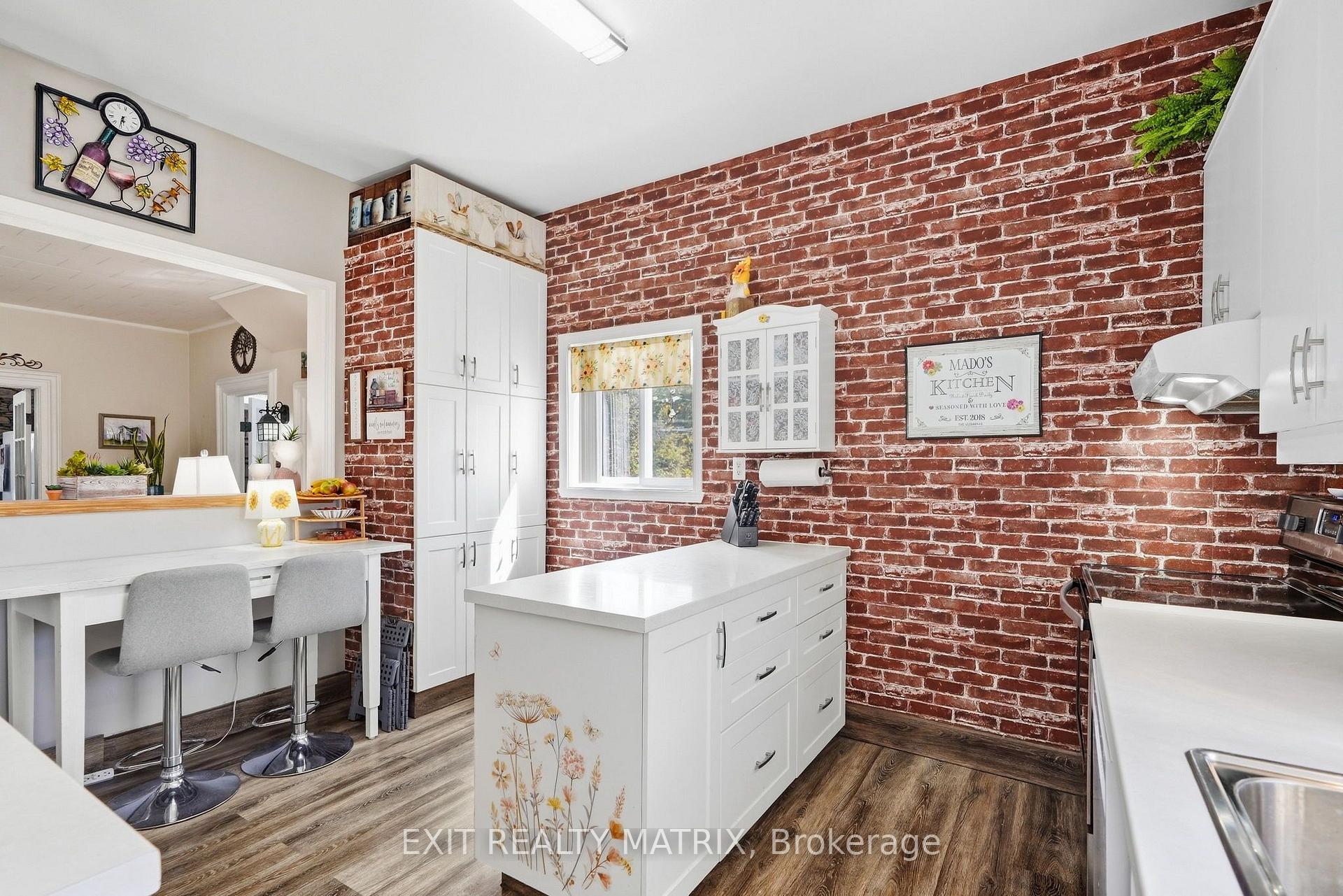 Photo 9 of 20 Spring Street, North Glengarry, Maxville — HOMEH