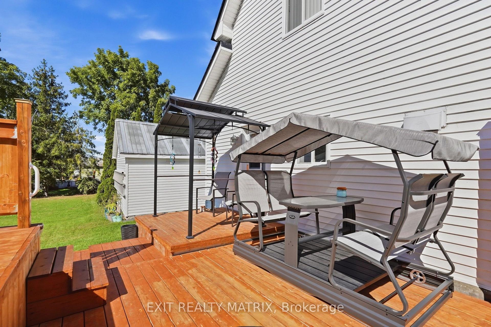 Photo 27 of 20 Spring Street, North Glengarry, Maxville — HOMEH