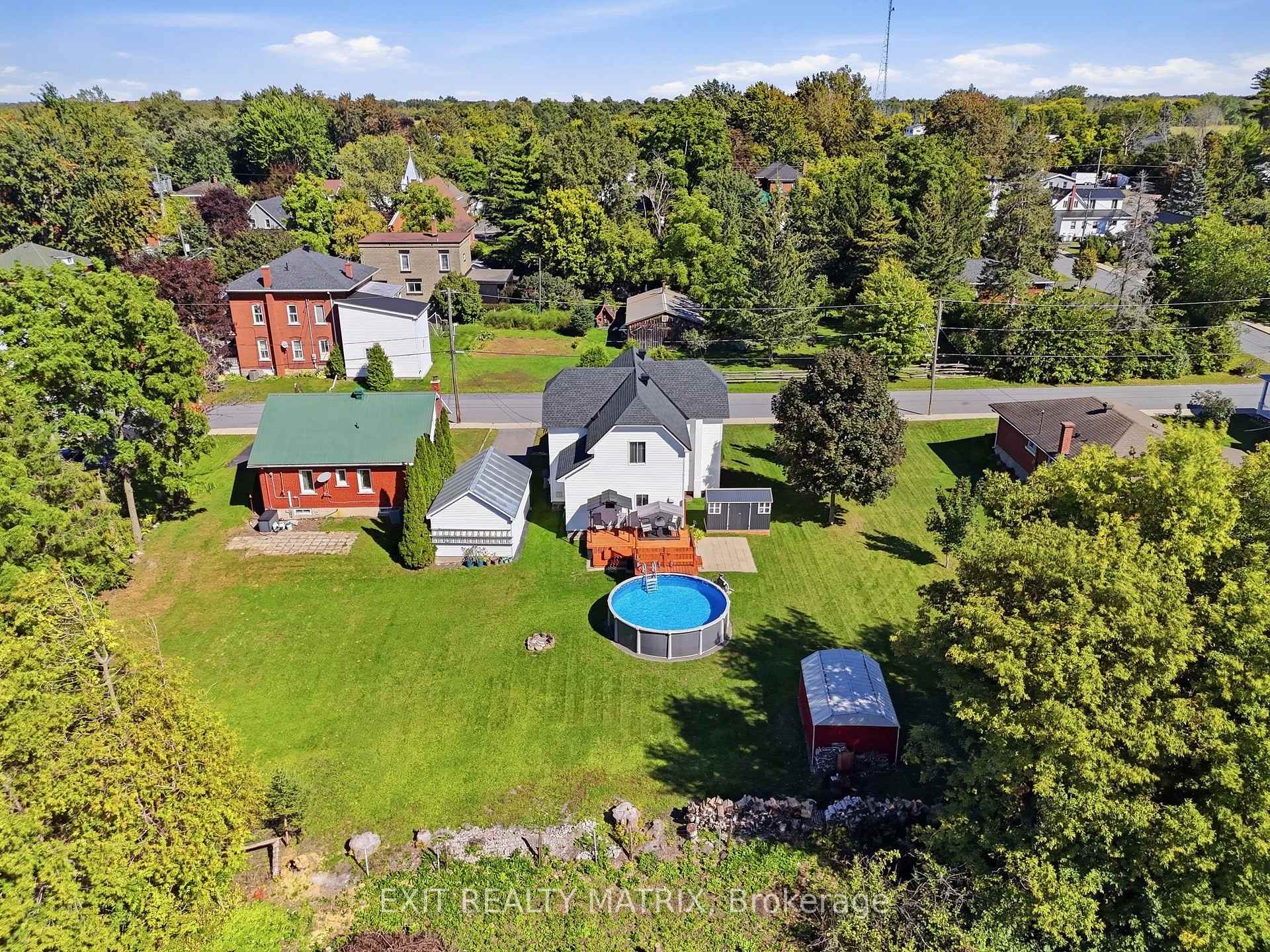 Photo 37 of 20 Spring Street, North Glengarry, Maxville — HOMEH