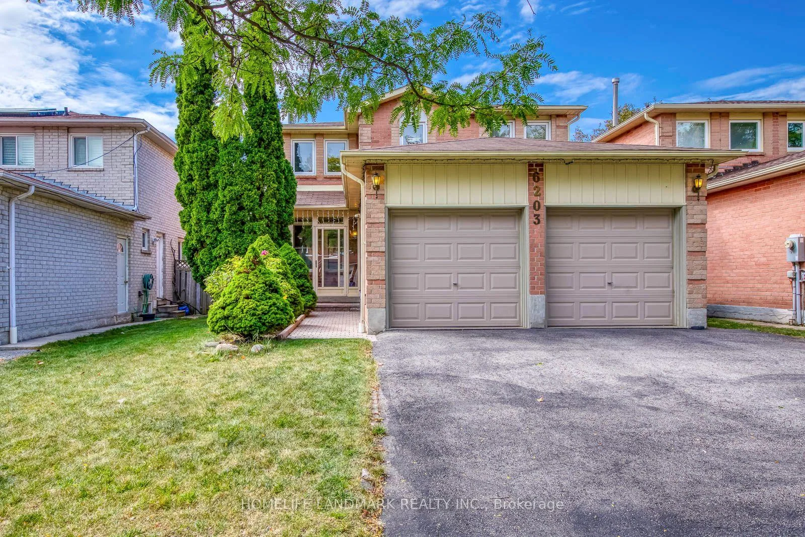 Photo 3 of 6203 Camgreen Circle, Mississauga, East Credit — HOMEH
