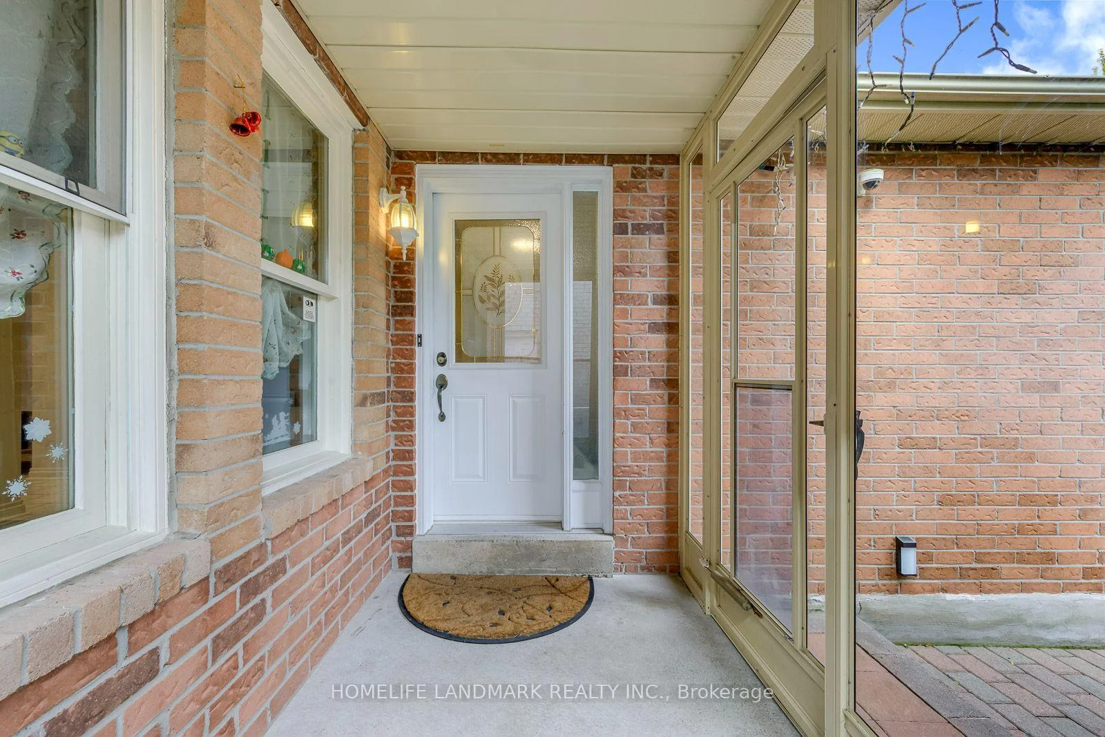 Photo 5 of 6203 Camgreen Circle, Mississauga, East Credit — HOMEH