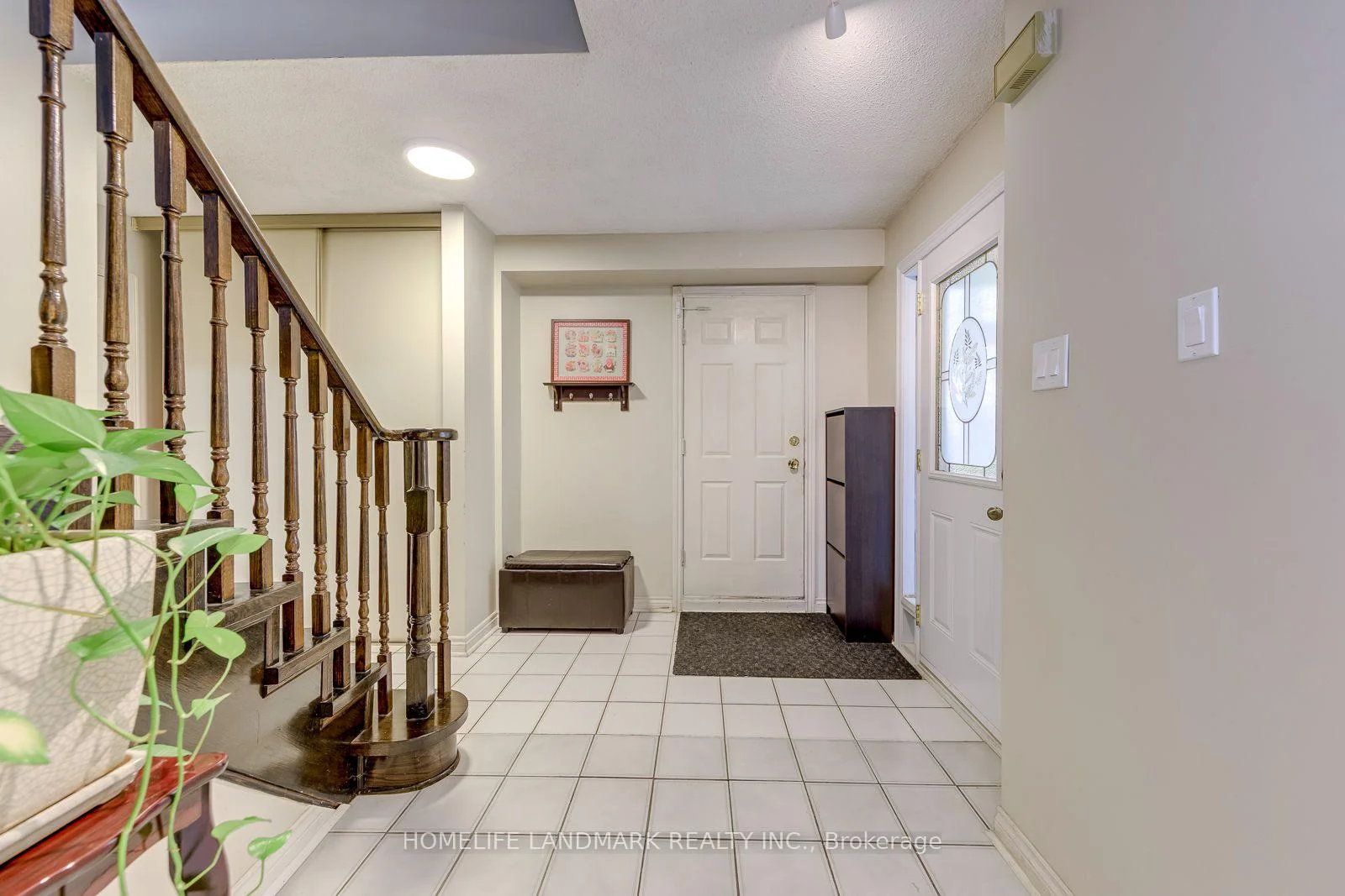 Photo 7 of 6203 Camgreen Circle, Mississauga, East Credit — HOMEH