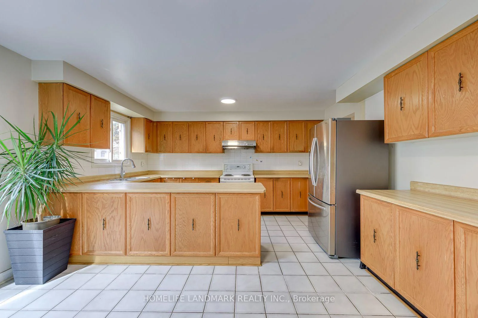 Photo 21 of 6203 Camgreen Circle, Mississauga, East Credit — HOMEH