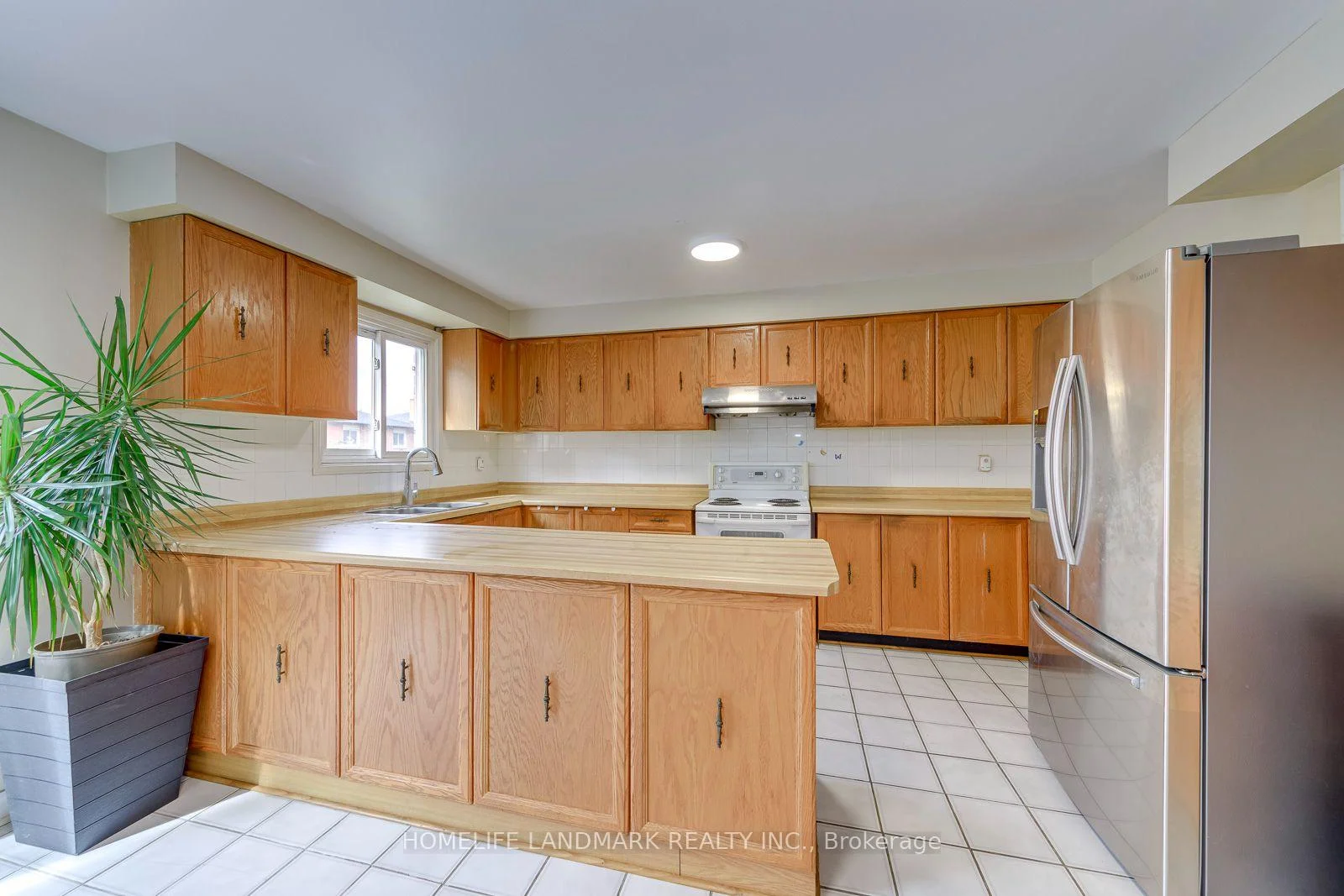 Photo 22 of 6203 Camgreen Circle, Mississauga, East Credit — HOMEH