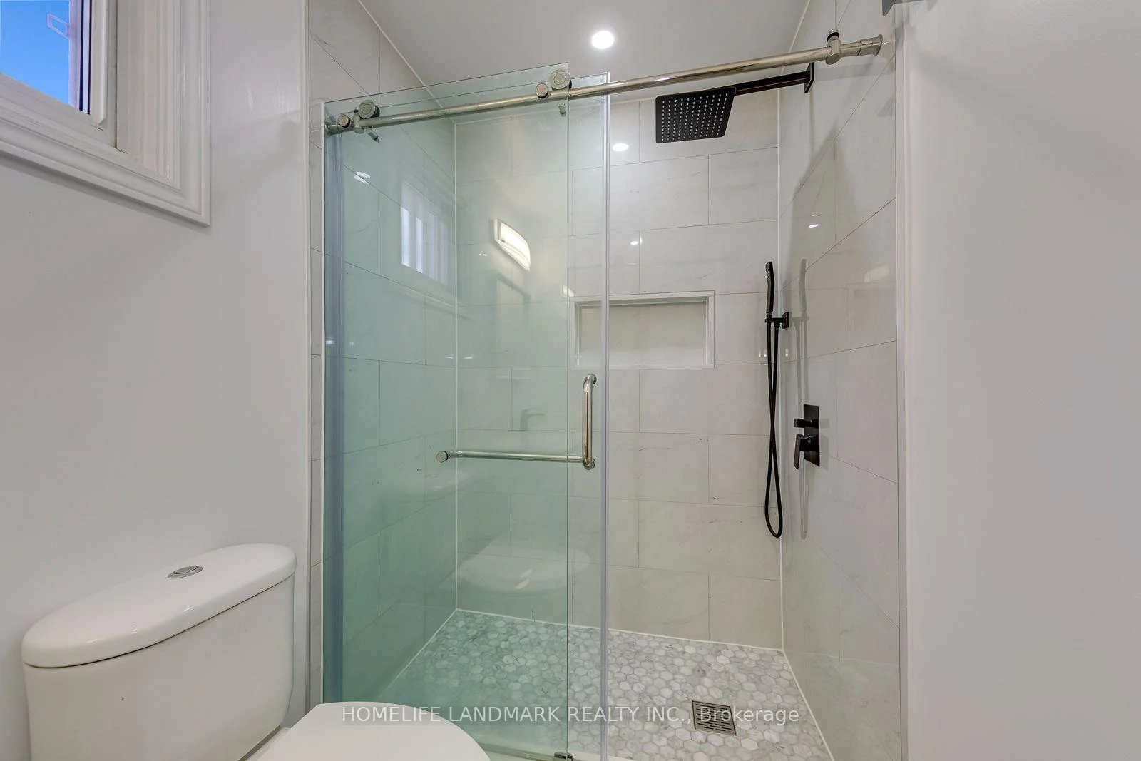 Photo 33 of 6203 Camgreen Circle, Mississauga, East Credit — HOMEH
