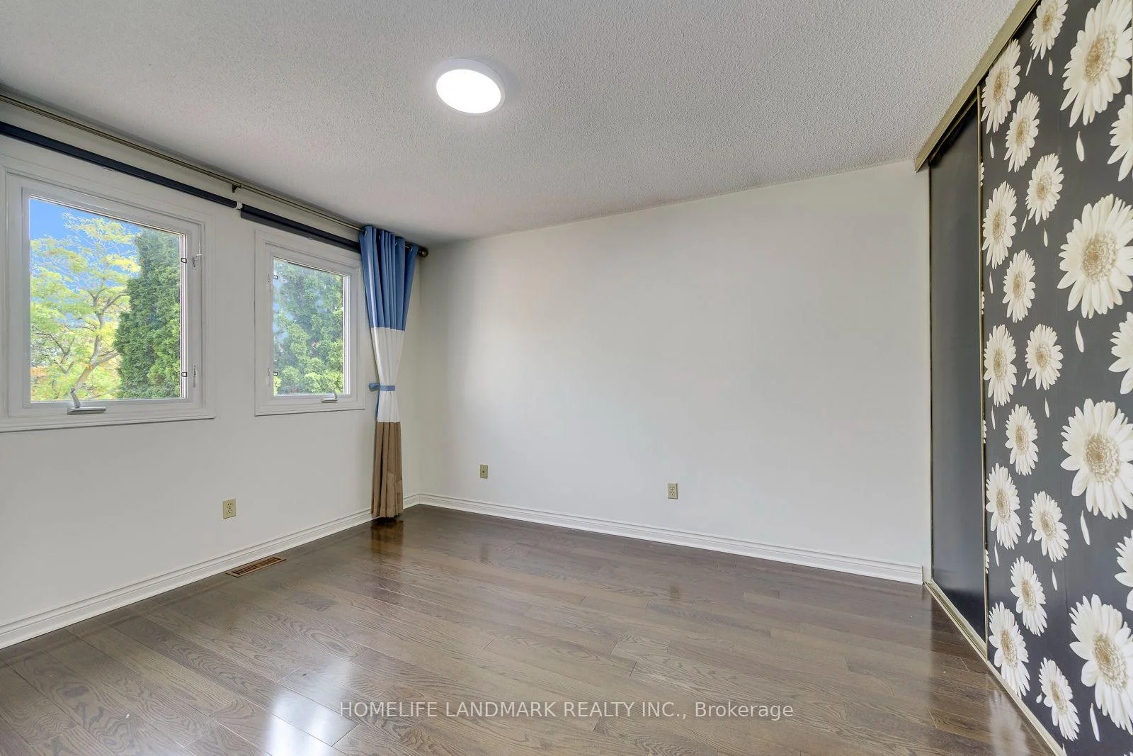 Photo 34 of 6203 Camgreen Circle, Mississauga, East Credit — HOMEH