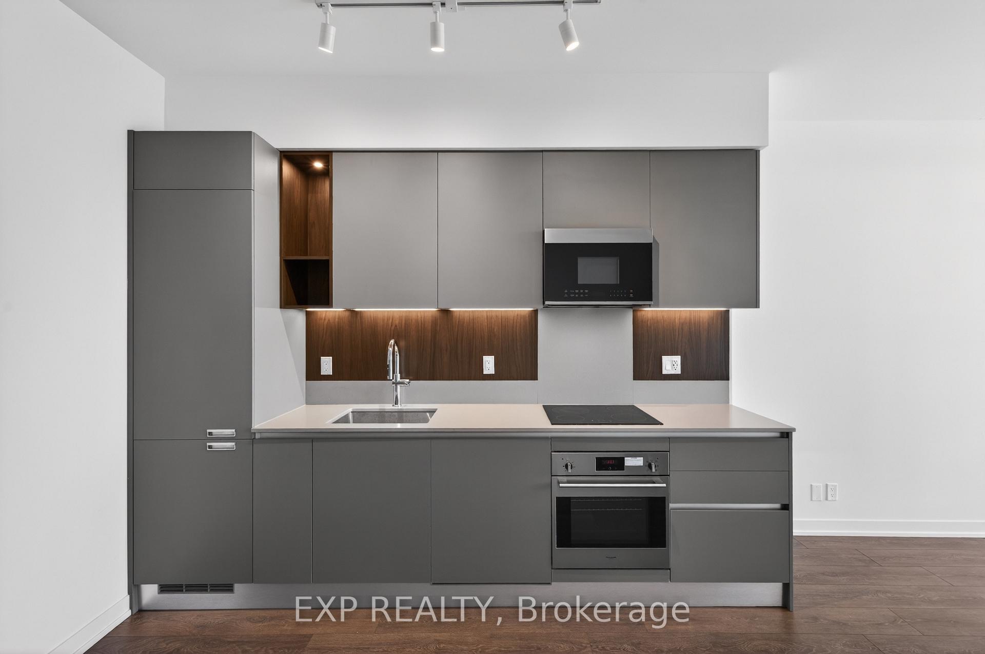 Photo 4 of Unit 1101, 39 Mary Street, Barrie, City Centre — HOMEH