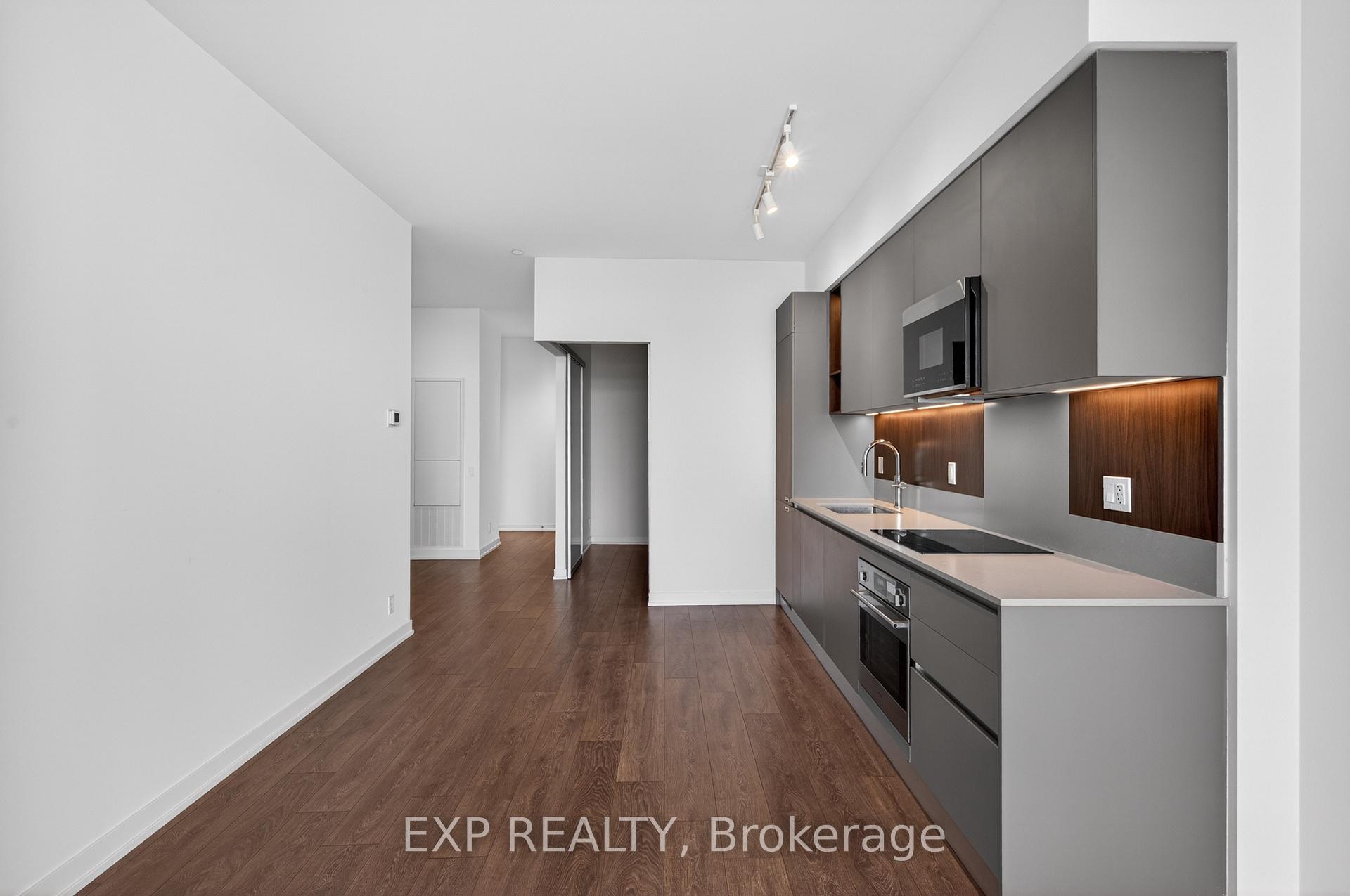 Photo 6 of Unit 1101, 39 Mary Street, Barrie, City Centre — HOMEH