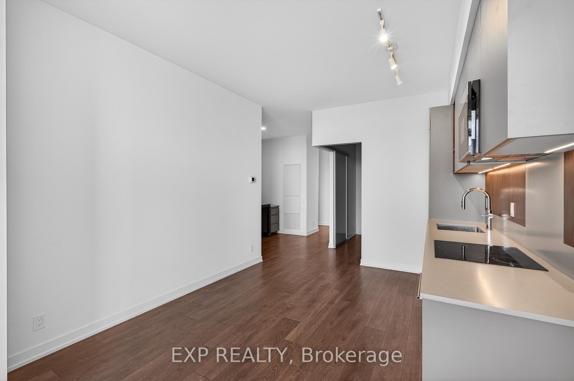Photo 16 of Unit 1101, 39 Mary Street, Barrie, City Centre — HOMEH