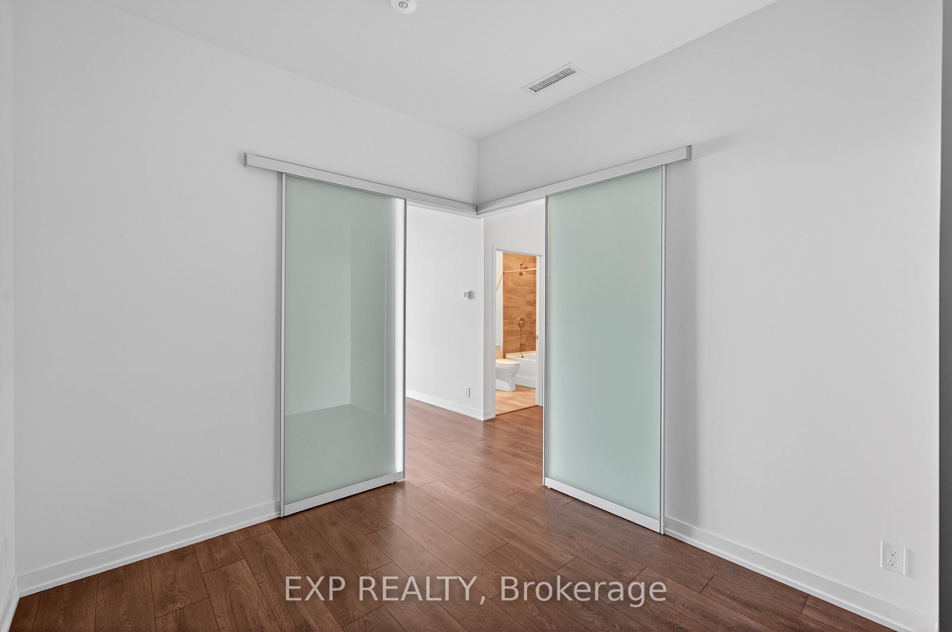 Photo 27 of Unit 1101, 39 Mary Street, Barrie, City Centre — HOMEH