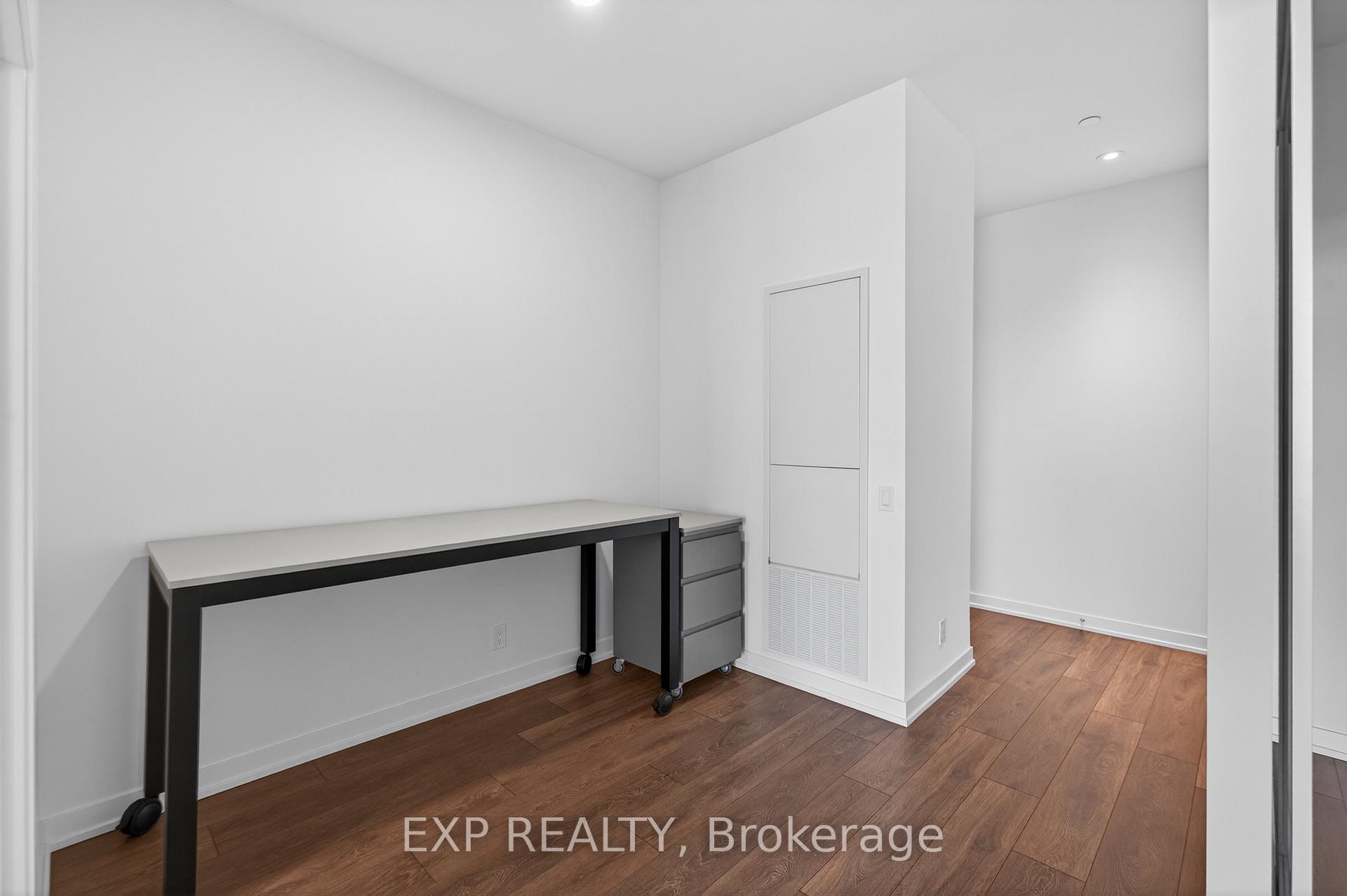 Photo 35 of Unit 1101, 39 Mary Street, Barrie, City Centre — HOMEH