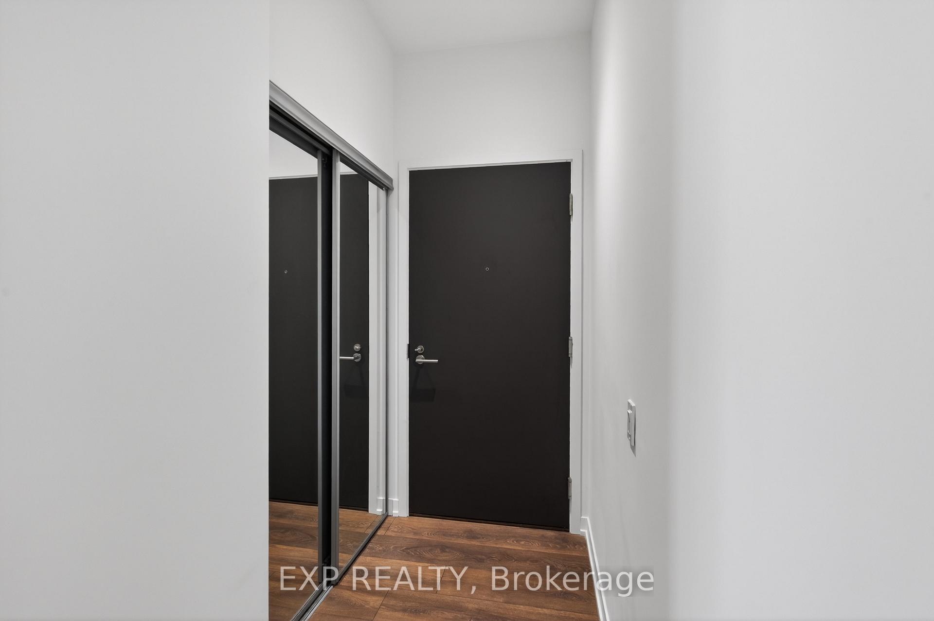 Photo 38 of Unit 1101, 39 Mary Street, Barrie, City Centre — HOMEH