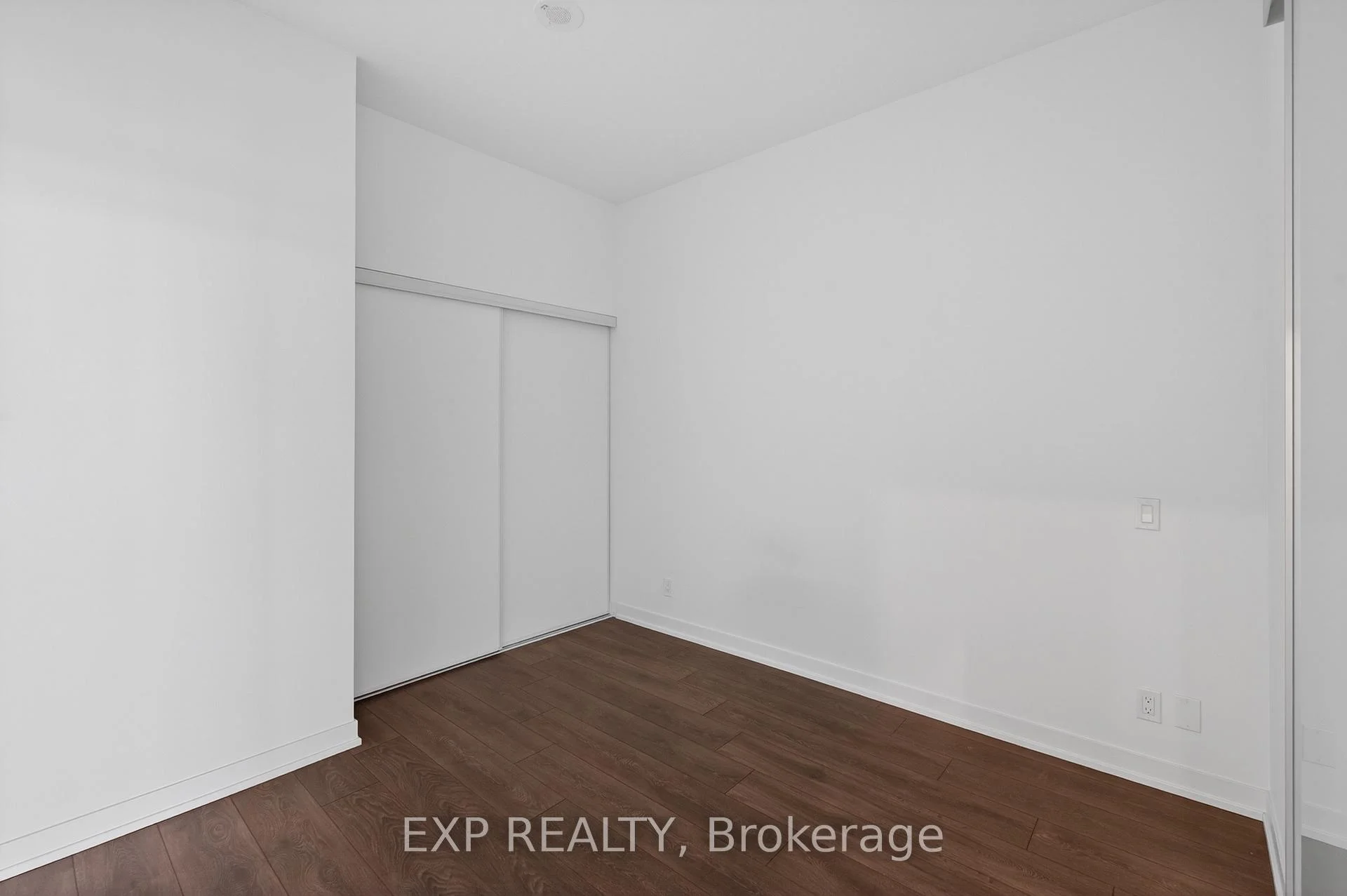 Photo 41 of Unit 1101, 39 Mary Street, Barrie, City Centre — HOMEH